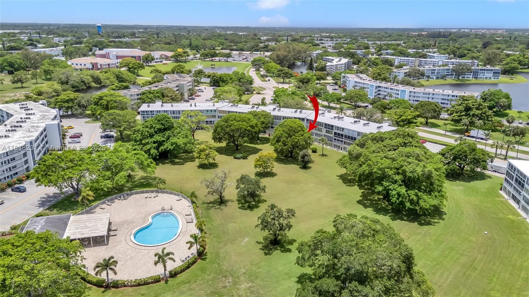 Property Slideshow image 6 of 27 | 2026 berkshire b # 2026, Deerfield Beach, FL, 33442