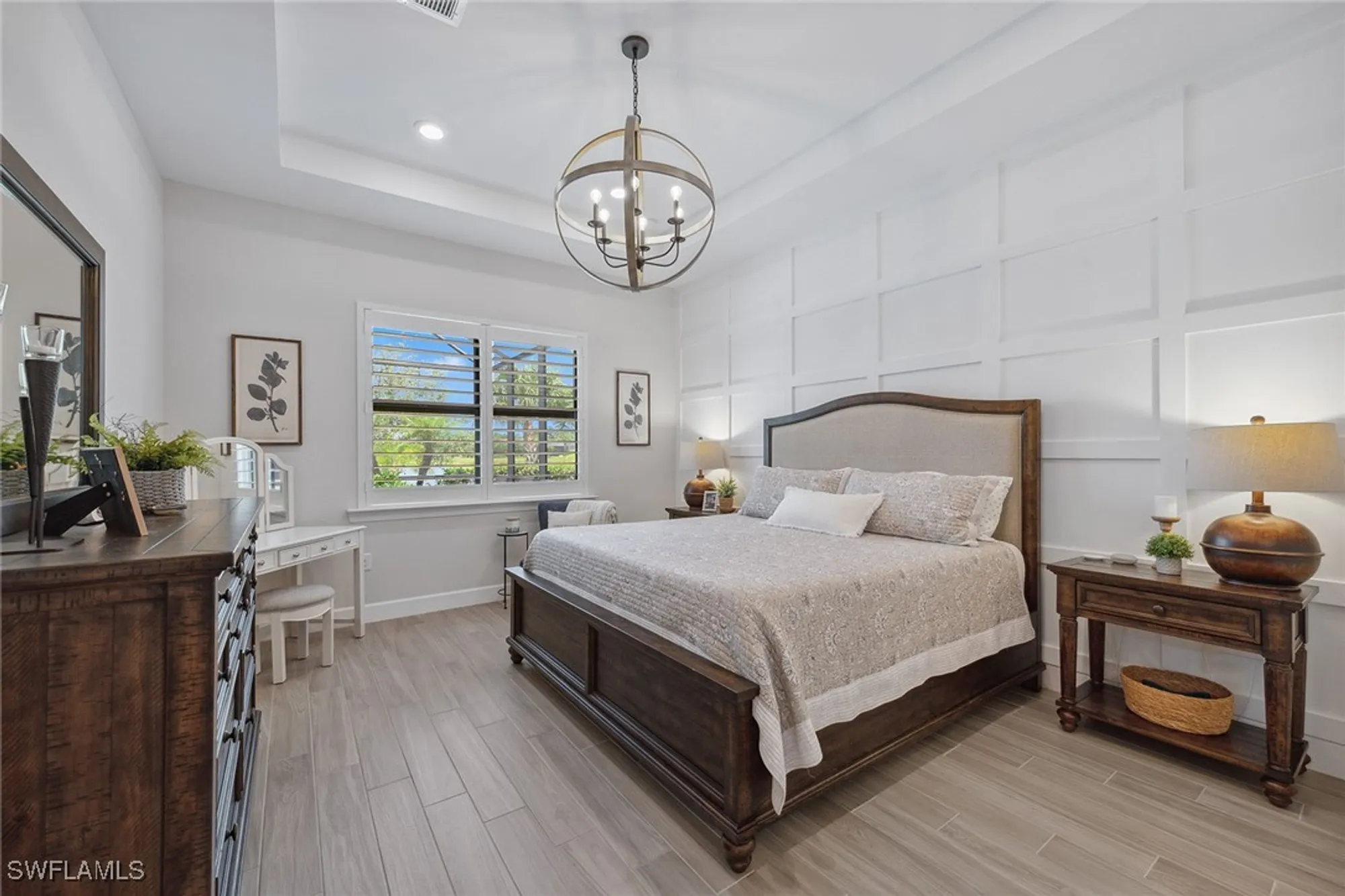 Property Slideshow image 16 of 50 | 2703 aviamar cir, Naples, FL, 34114