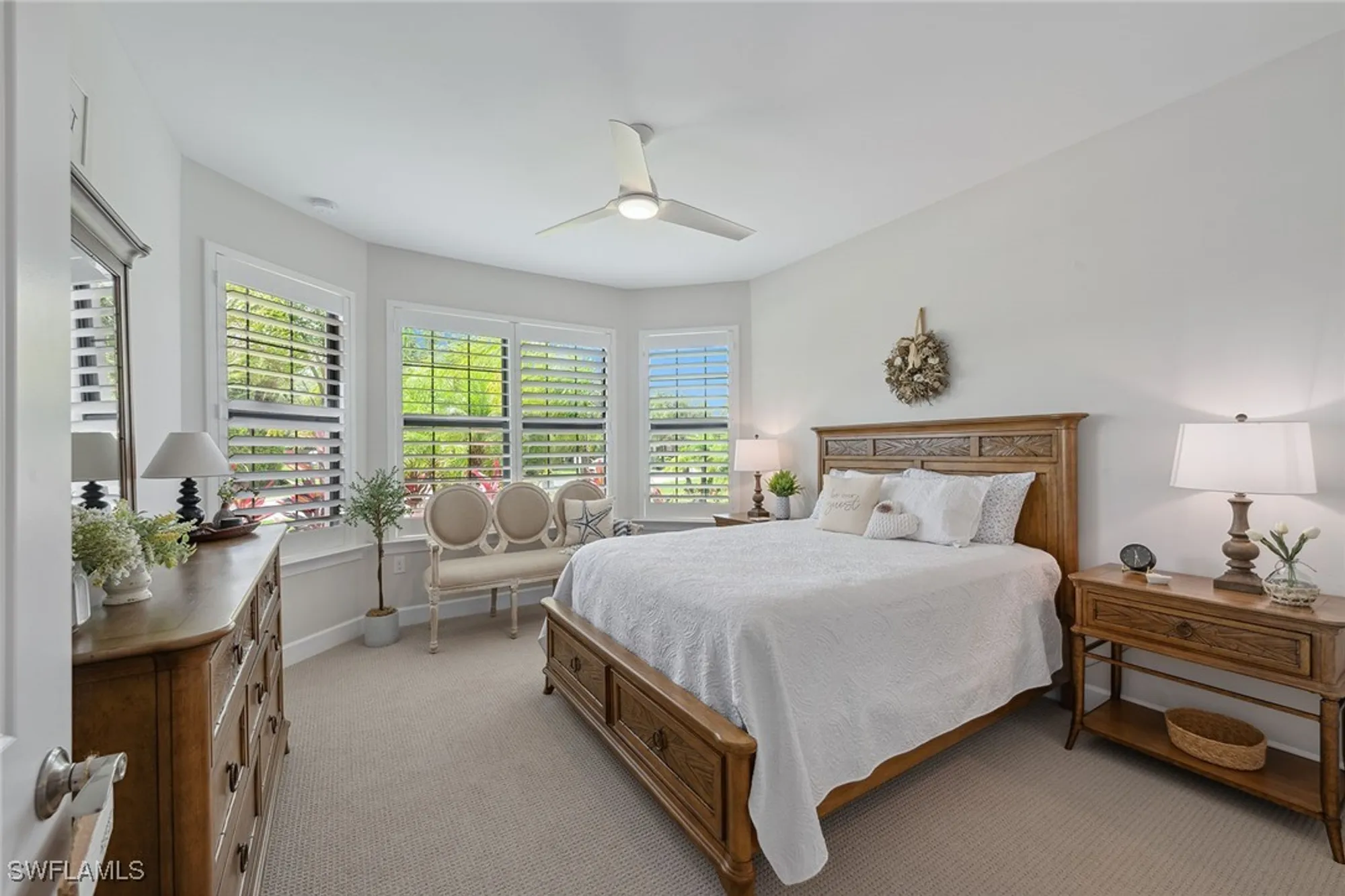 Property Slideshow image 22 of 50 | 2703 aviamar cir, Naples, FL, 34114