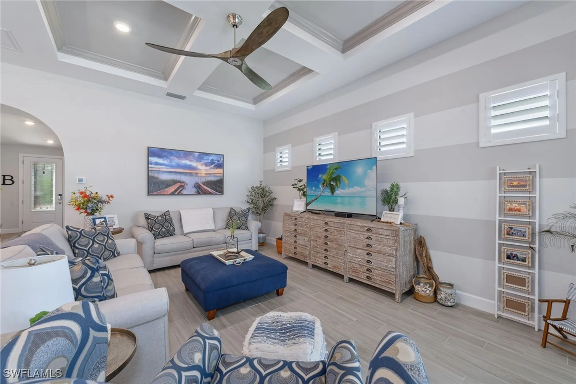 Property Slideshow image 6 of 50 | 2703 aviamar cir, Naples, FL, 34114