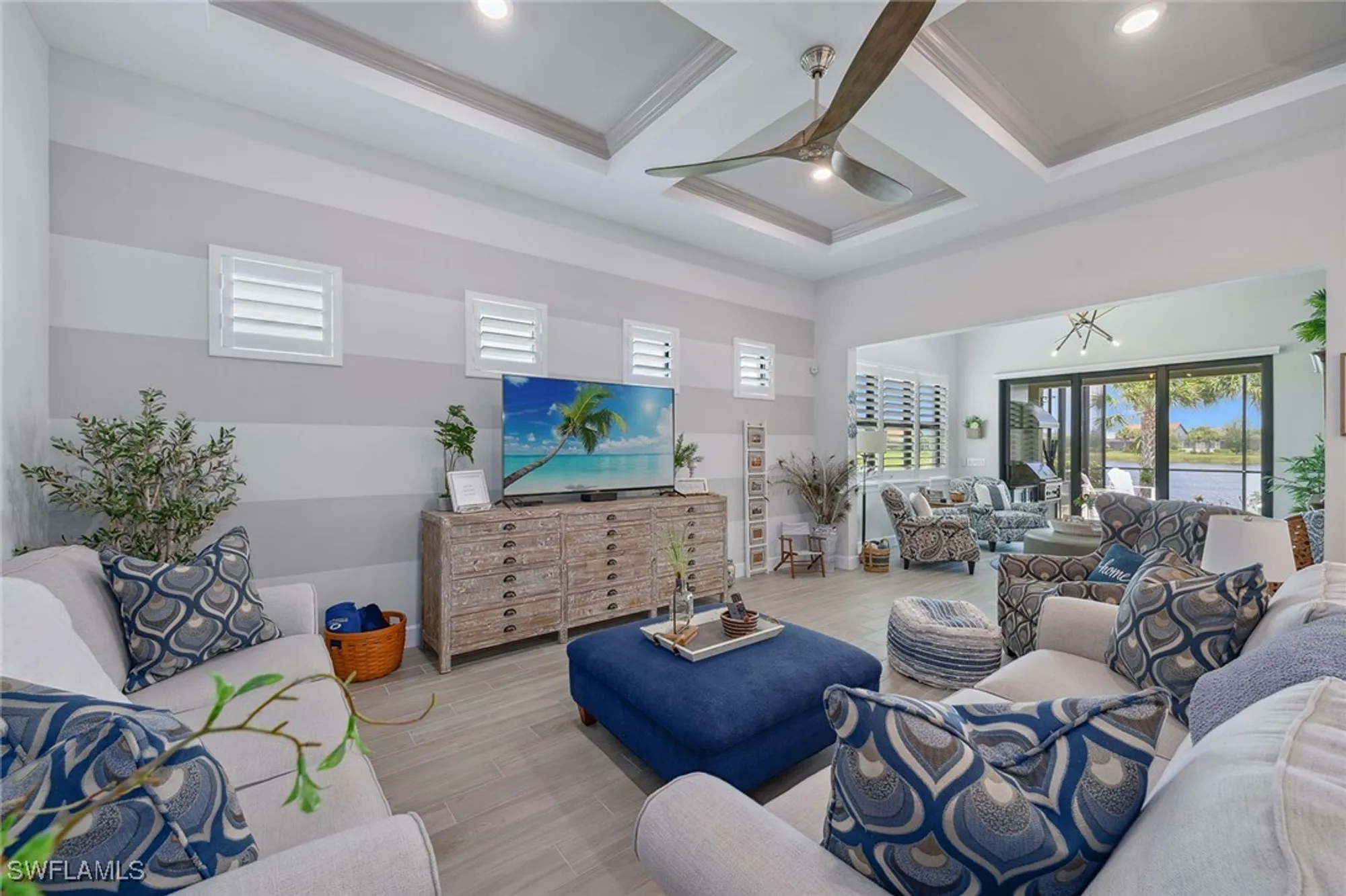 Property Slideshow image 7 of 50 | 2703 aviamar cir, Naples, FL, 34114