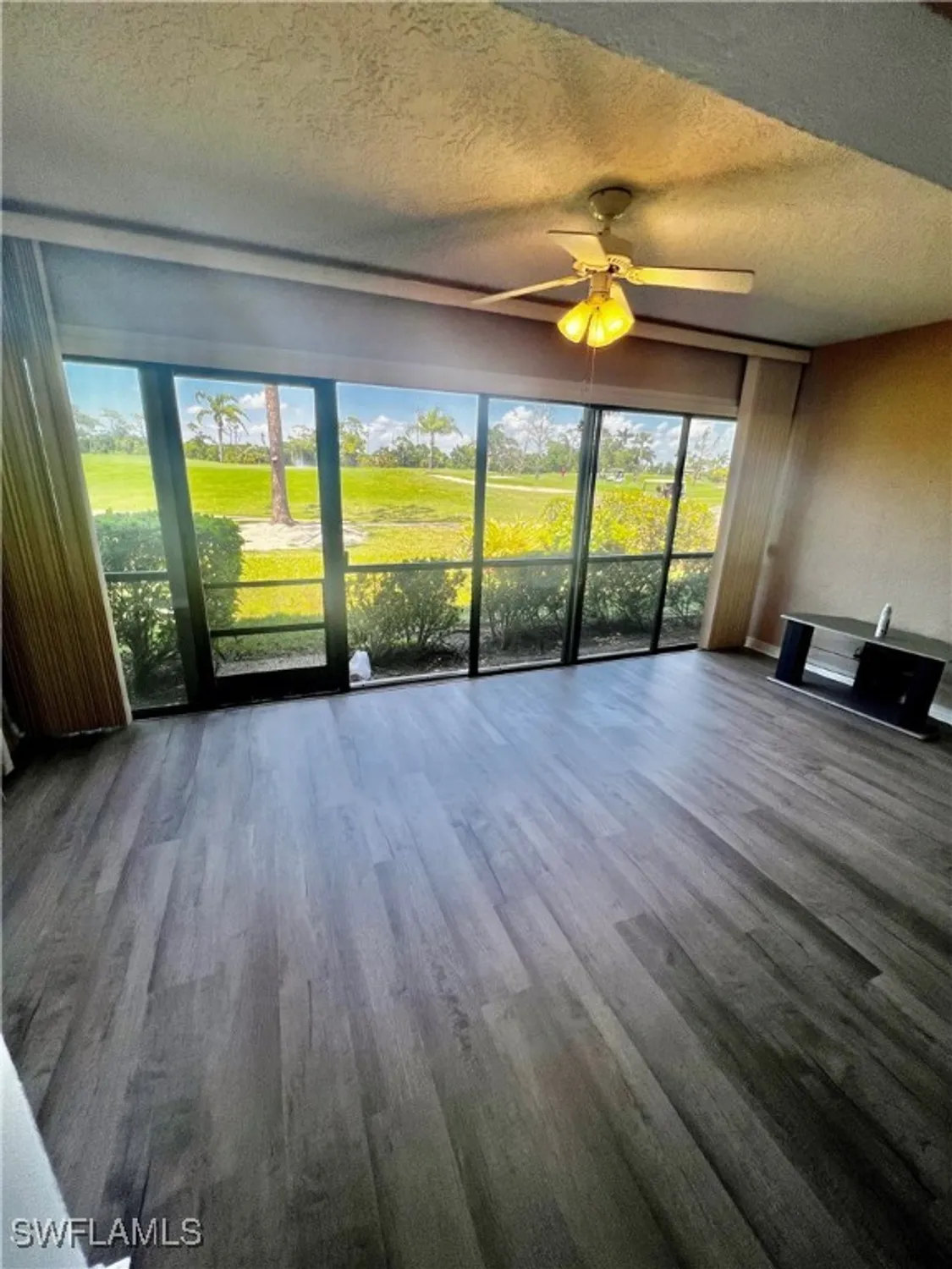 Property Slideshow image 14 of 35 | 5765 trailwinds dr 115, Fort Myers, FL, 33907