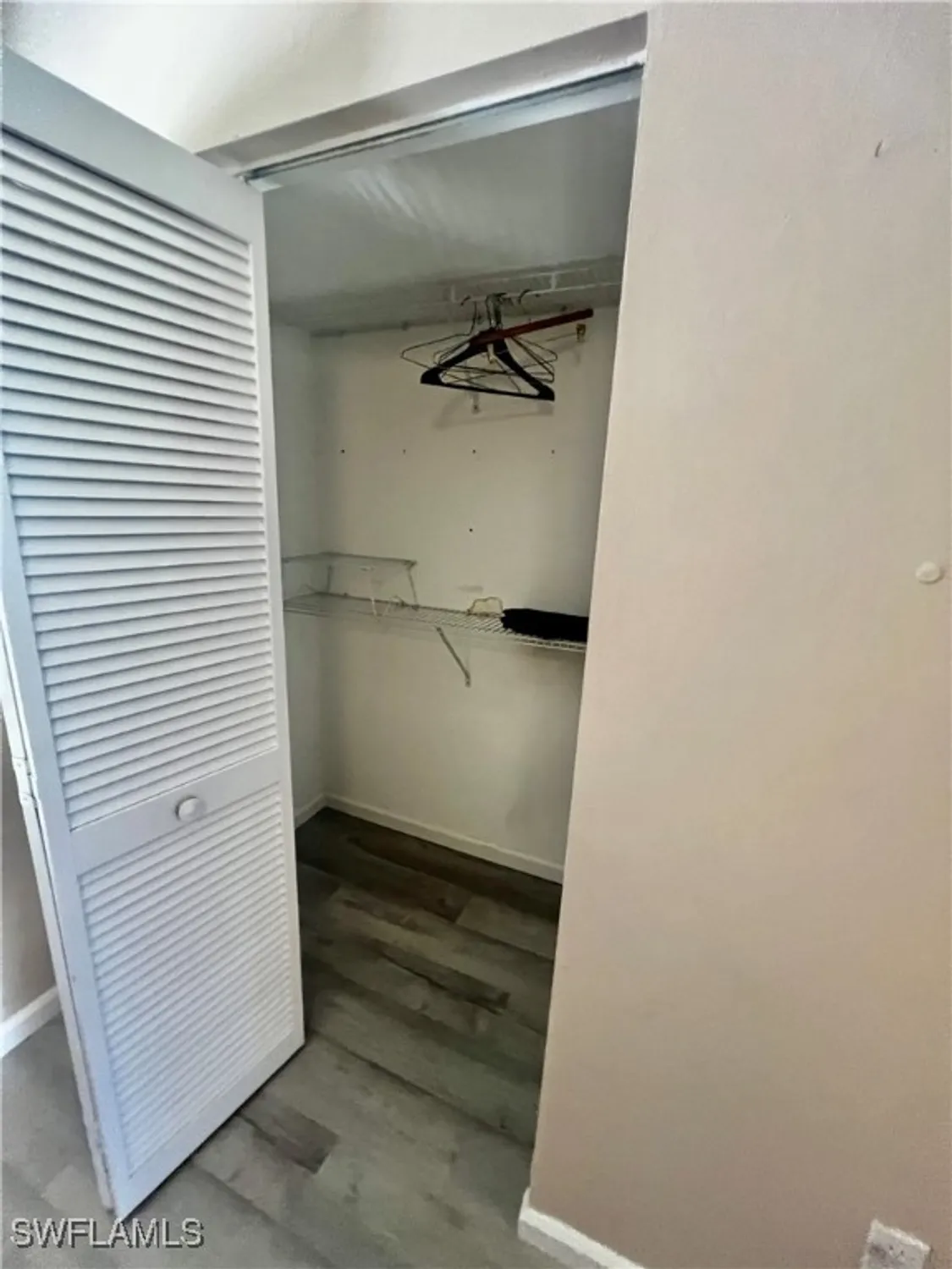 Property Slideshow image 23 of 35 | 5765 trailwinds dr 115, Fort Myers, FL, 33907