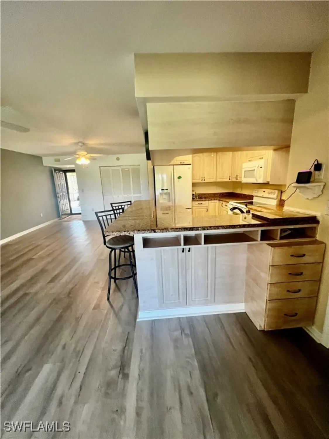 Property Slideshow image 3 of 35 | 5765 trailwinds dr 115, Fort Myers, FL, 33907