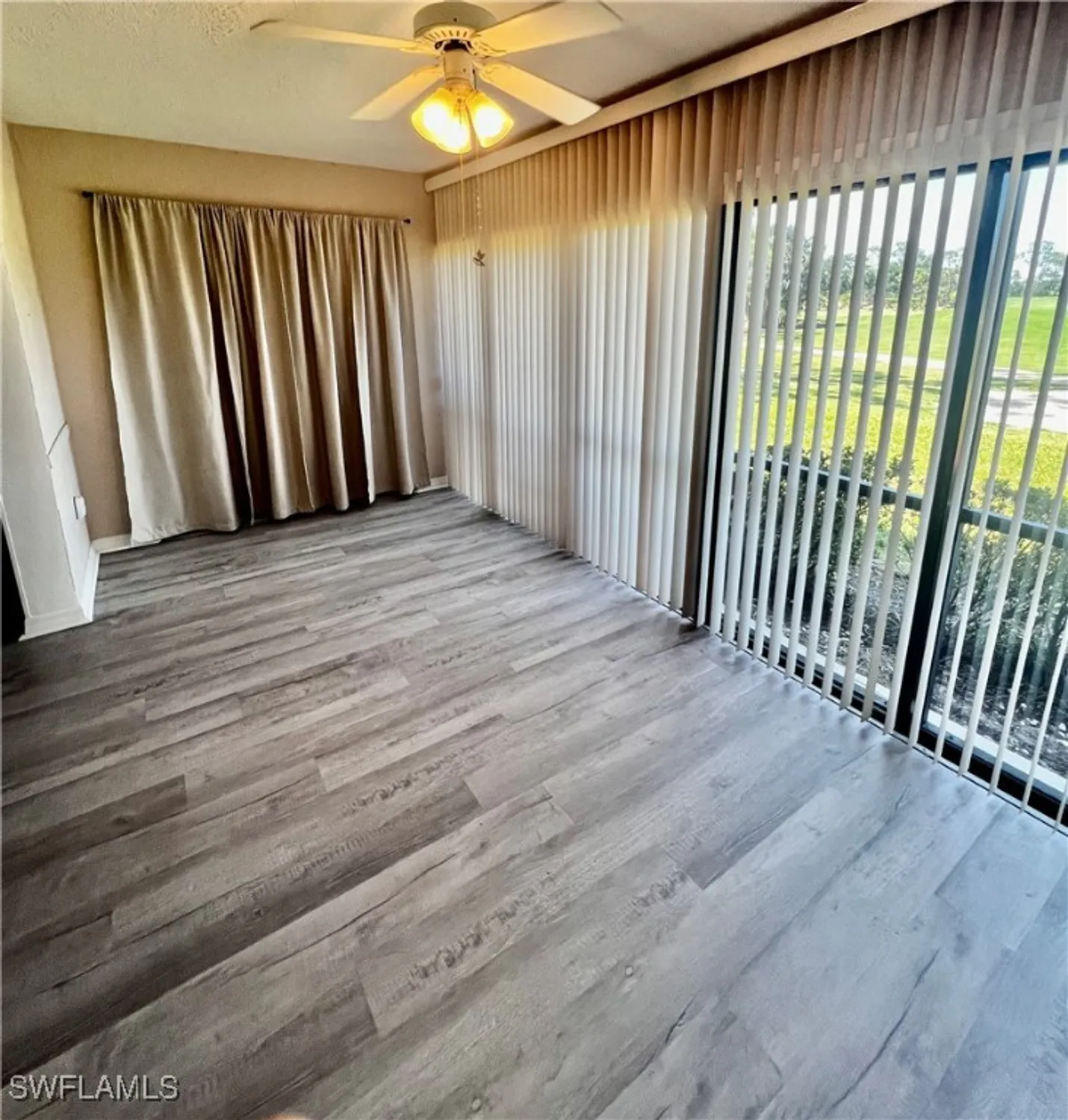Property Slideshow image 6 of 35 | 5765 trailwinds dr 115, Fort Myers, FL, 33907