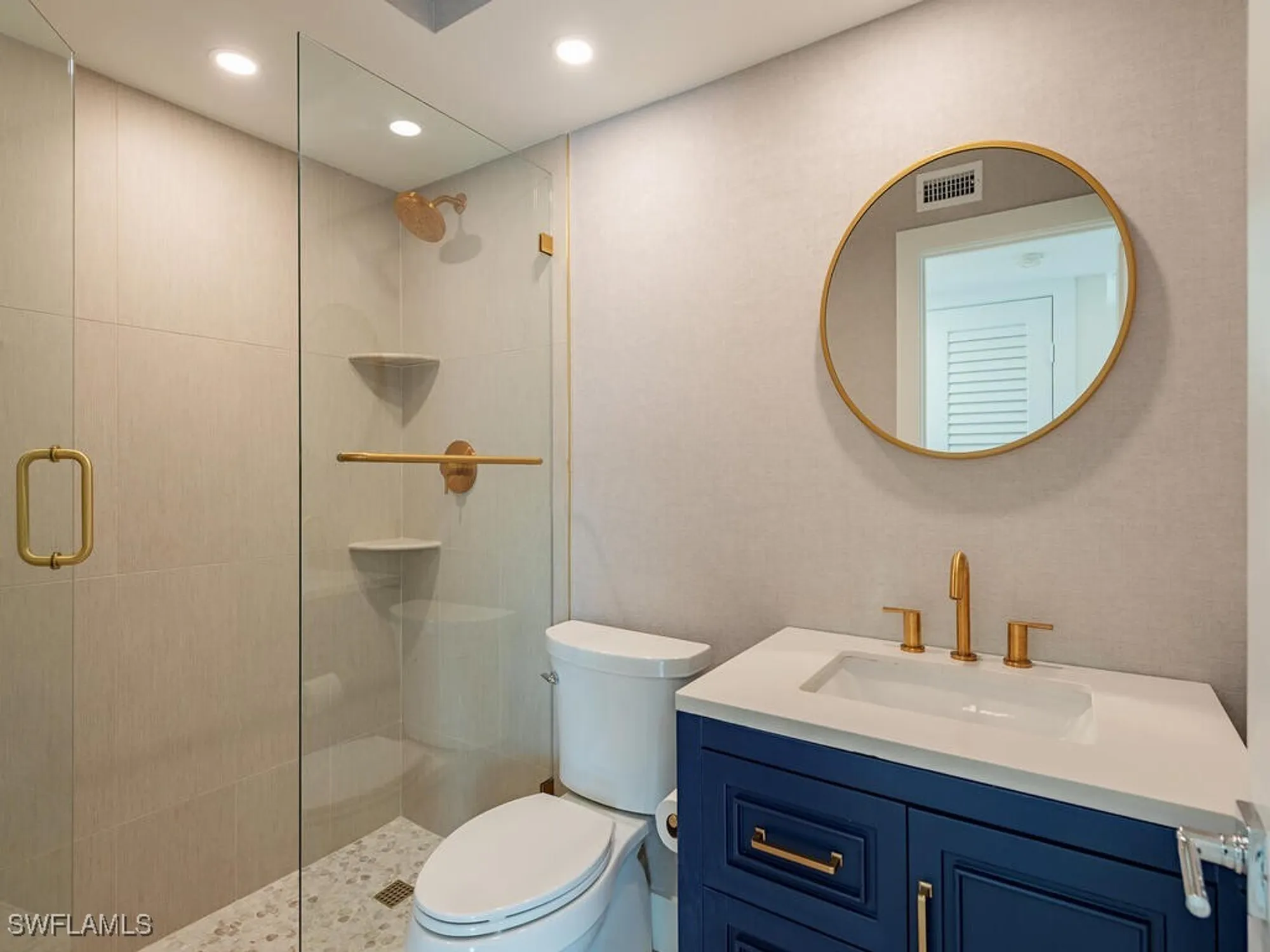 Property Slideshow image 14 of 35 | 333 harbour dr apt 108, Naples, FL, 34103