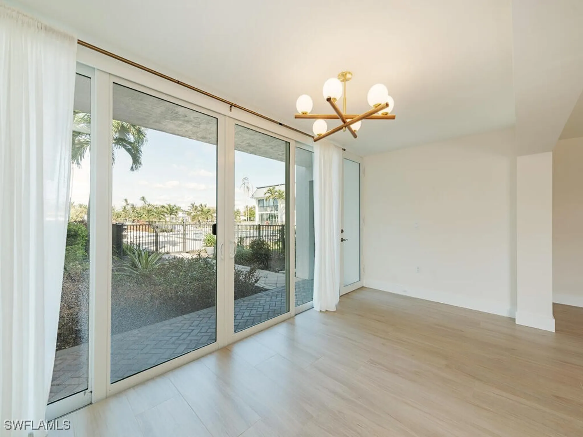 Property Slideshow image 15 of 35 | 333 harbour dr apt 108, Naples, FL, 34103
