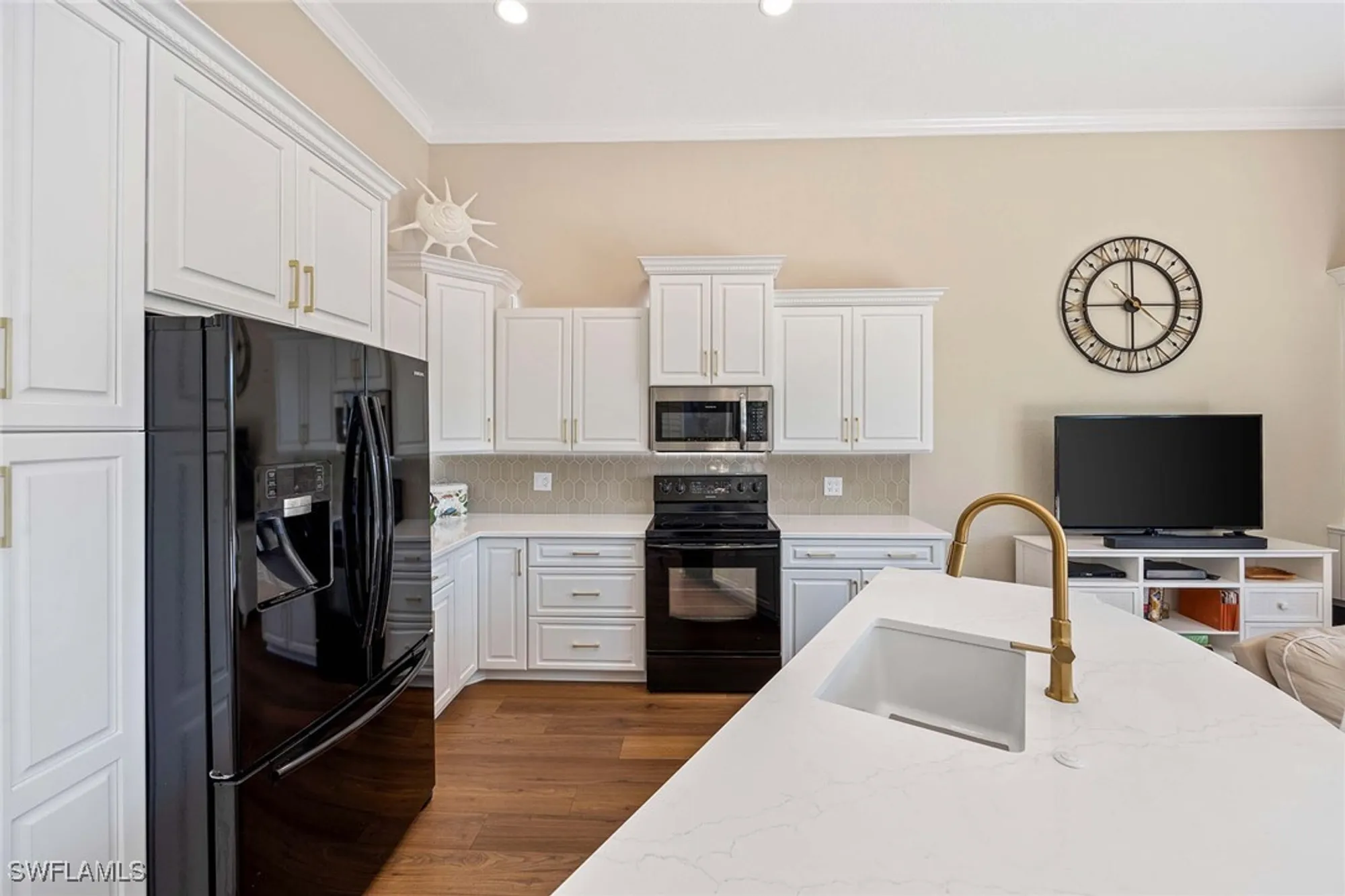 Property Slideshow image 16 of 50 | 8544 pepper tree way, Naples, FL, 34114