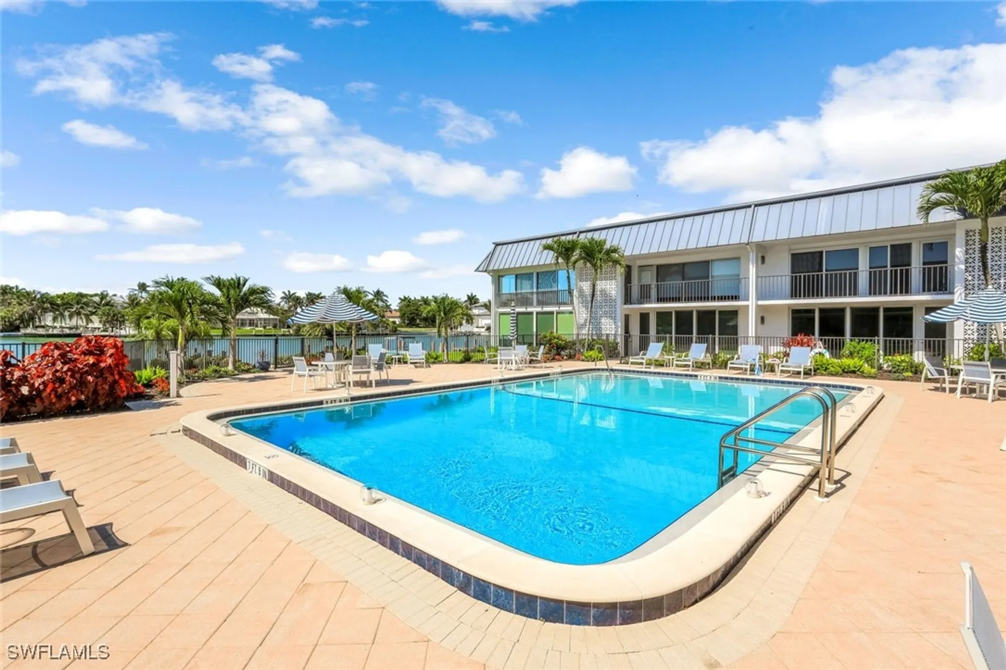 Property Slideshow image 24 of 33 | 333 harbour dr 201, Naples, FL, 34103