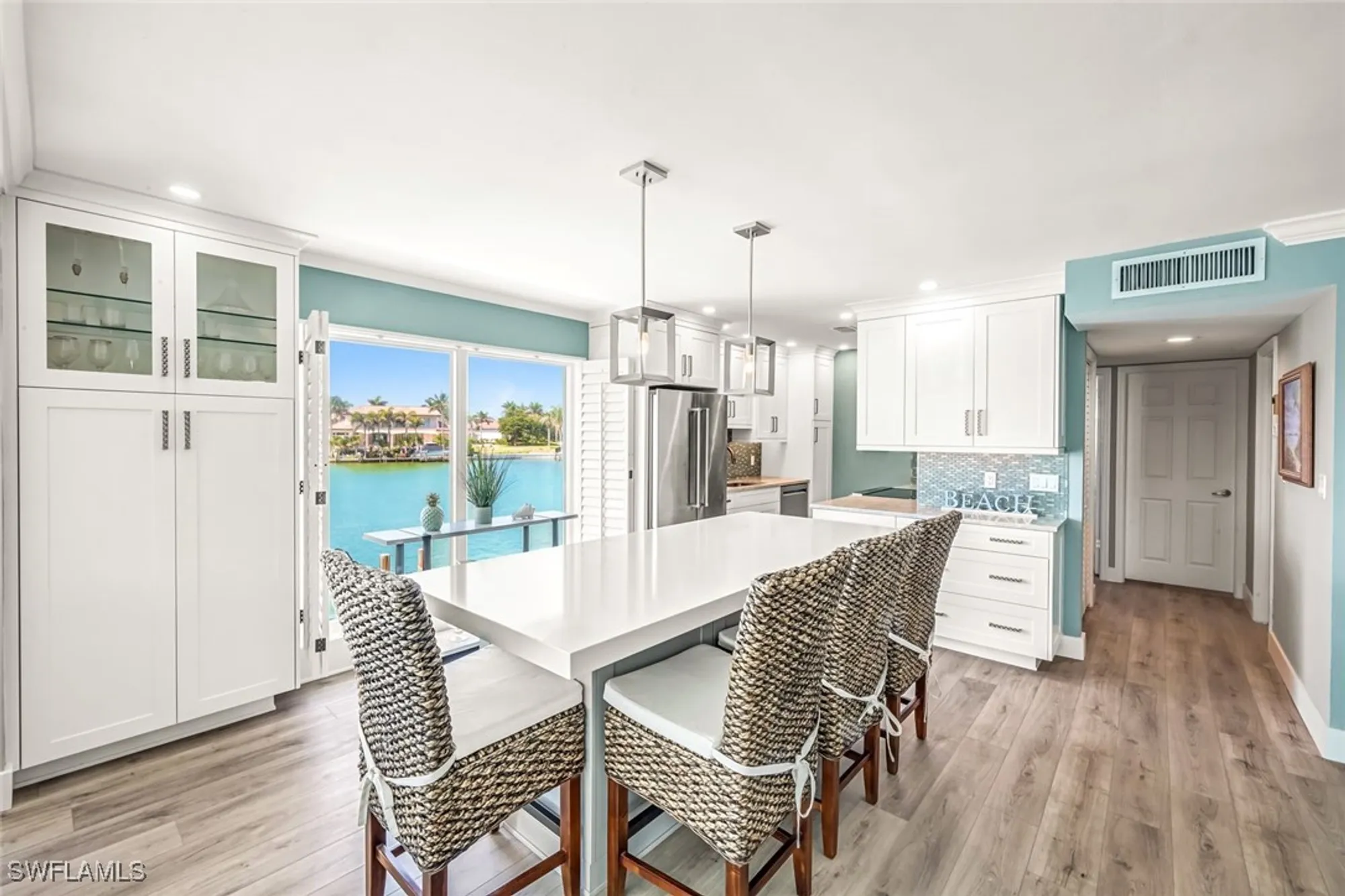 Property Slideshow image 2 of 33 | 333 harbour dr 201, Naples, FL, 34103