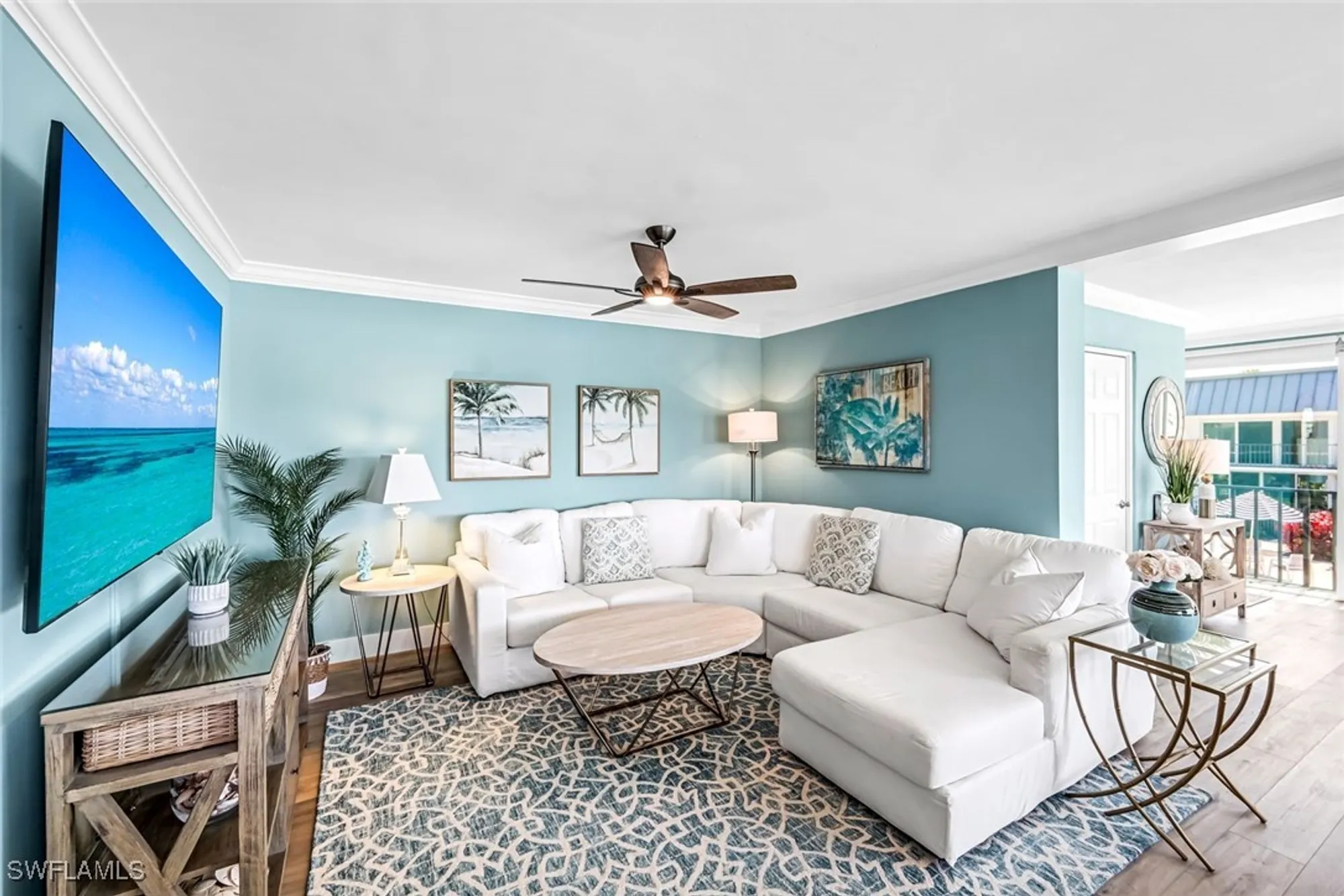 Property Slideshow image 8 of 33 | 333 harbour dr 201, Naples, FL, 34103