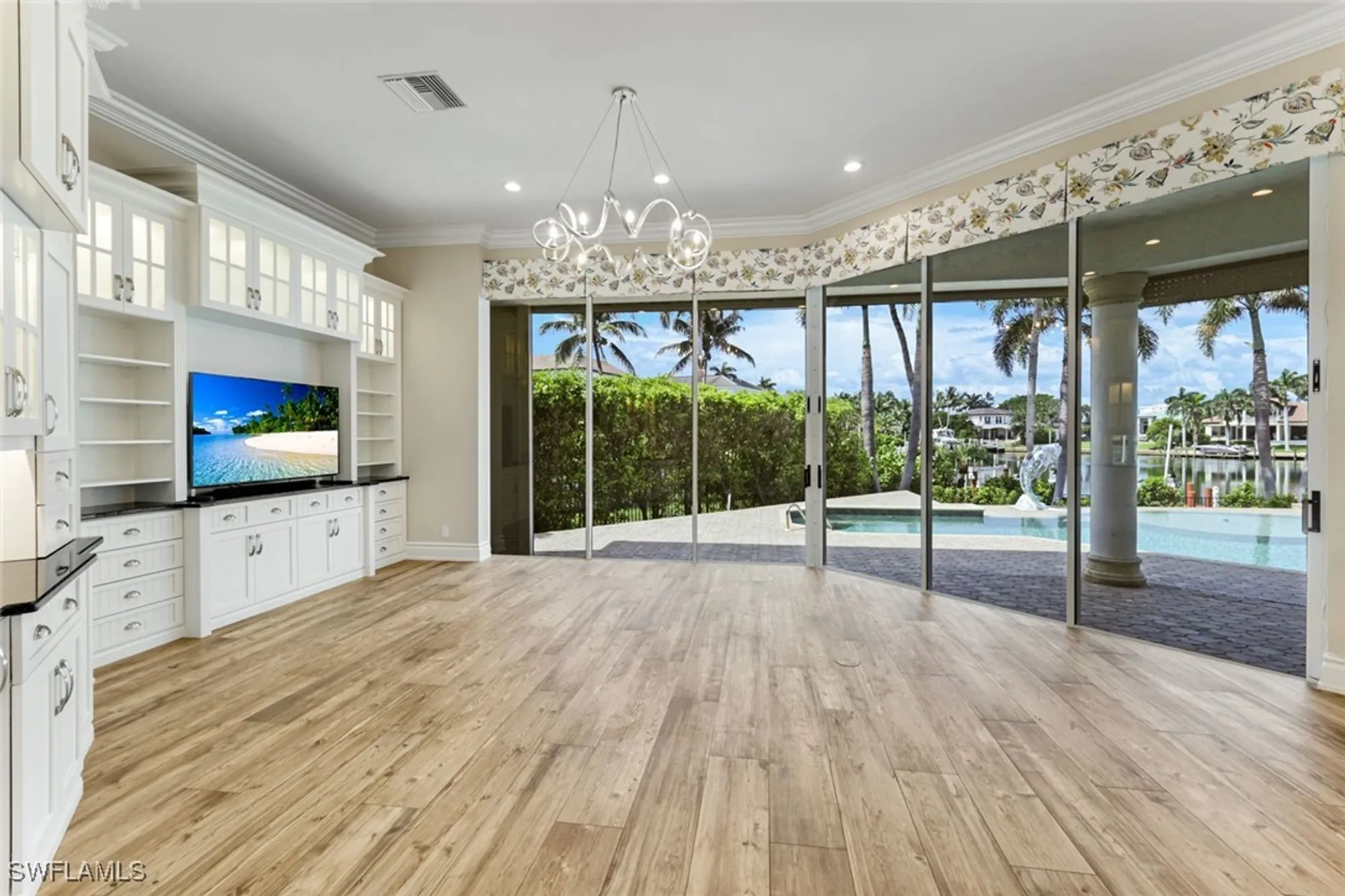 Property Slideshow image 19 of 43 | 384 mooring line dr, Naples, FL, 34102