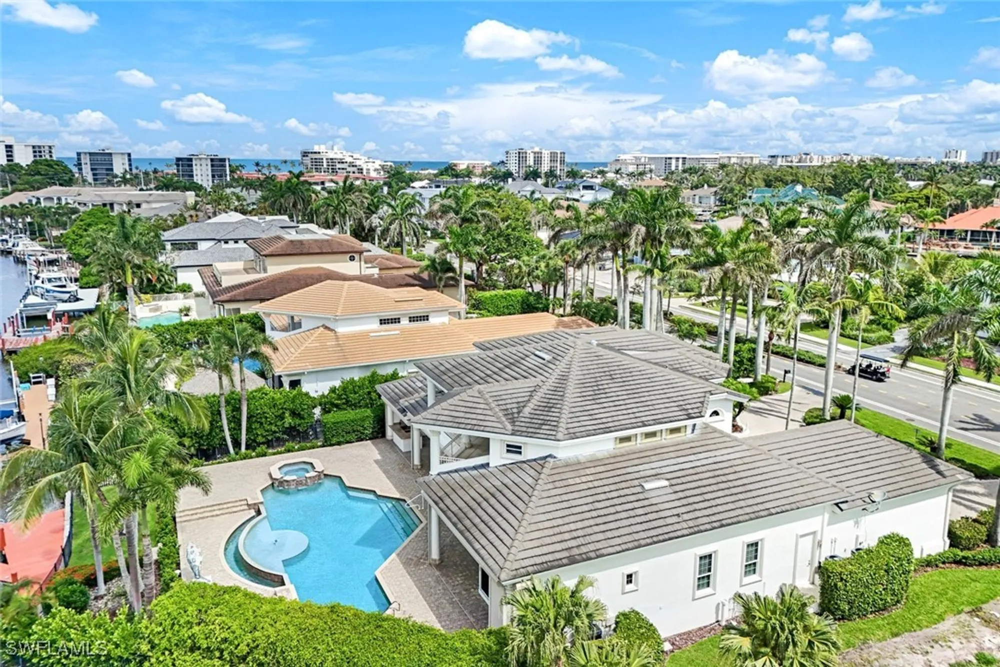Property Slideshow image 10 of 43 | 384 mooring line dr, Naples, FL, 34102
