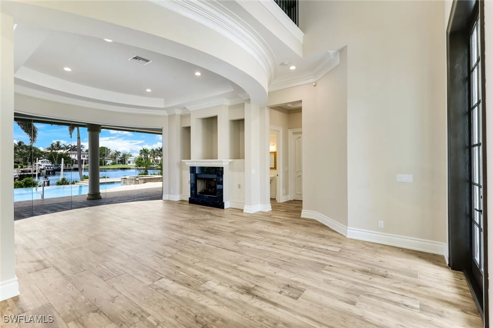 Property Slideshow image 13 of 43 | 384 mooring line dr, Naples, FL, 34102