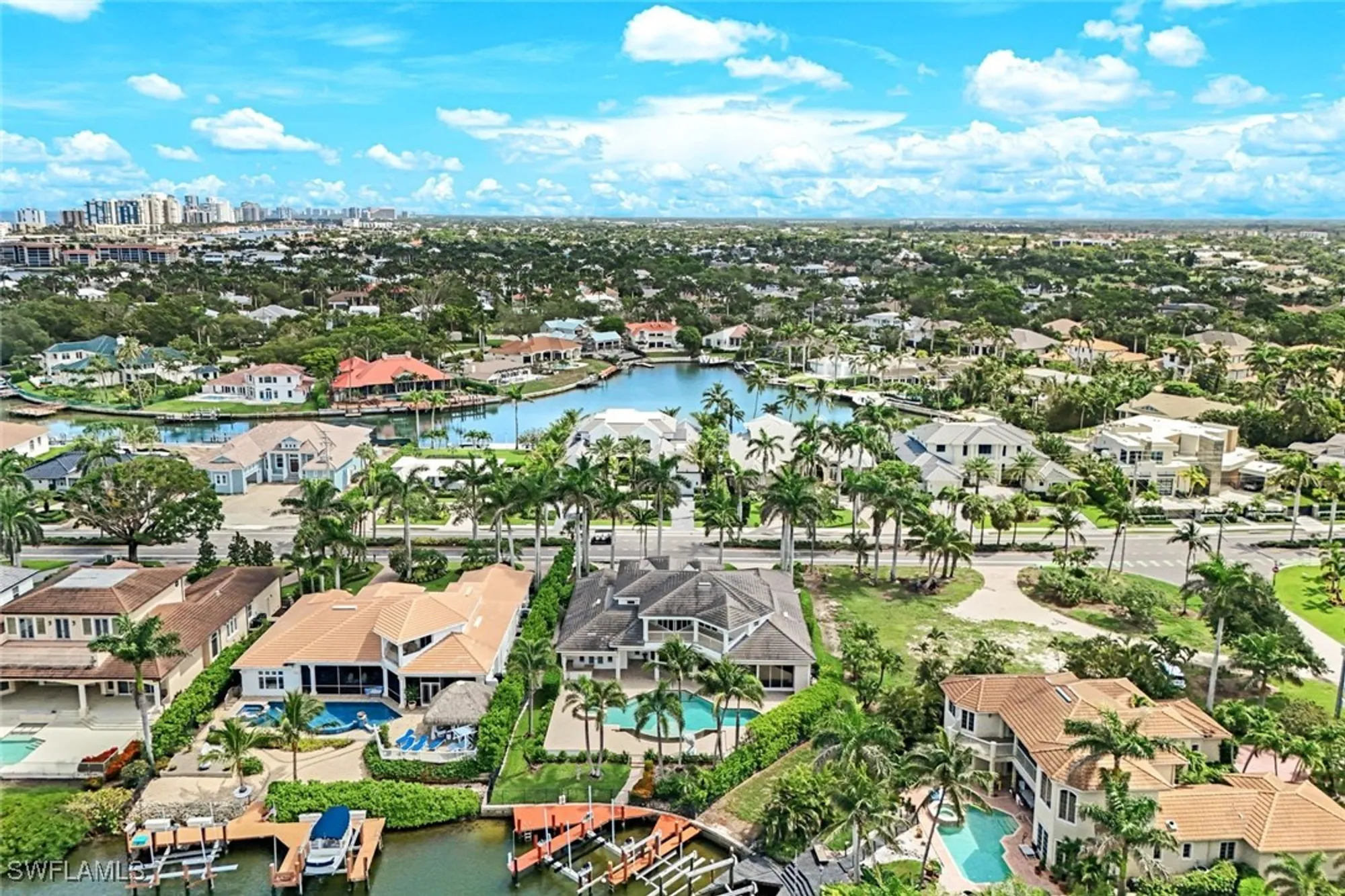 Property Slideshow image 26 of 43 | 384 mooring line dr, Naples, FL, 34102