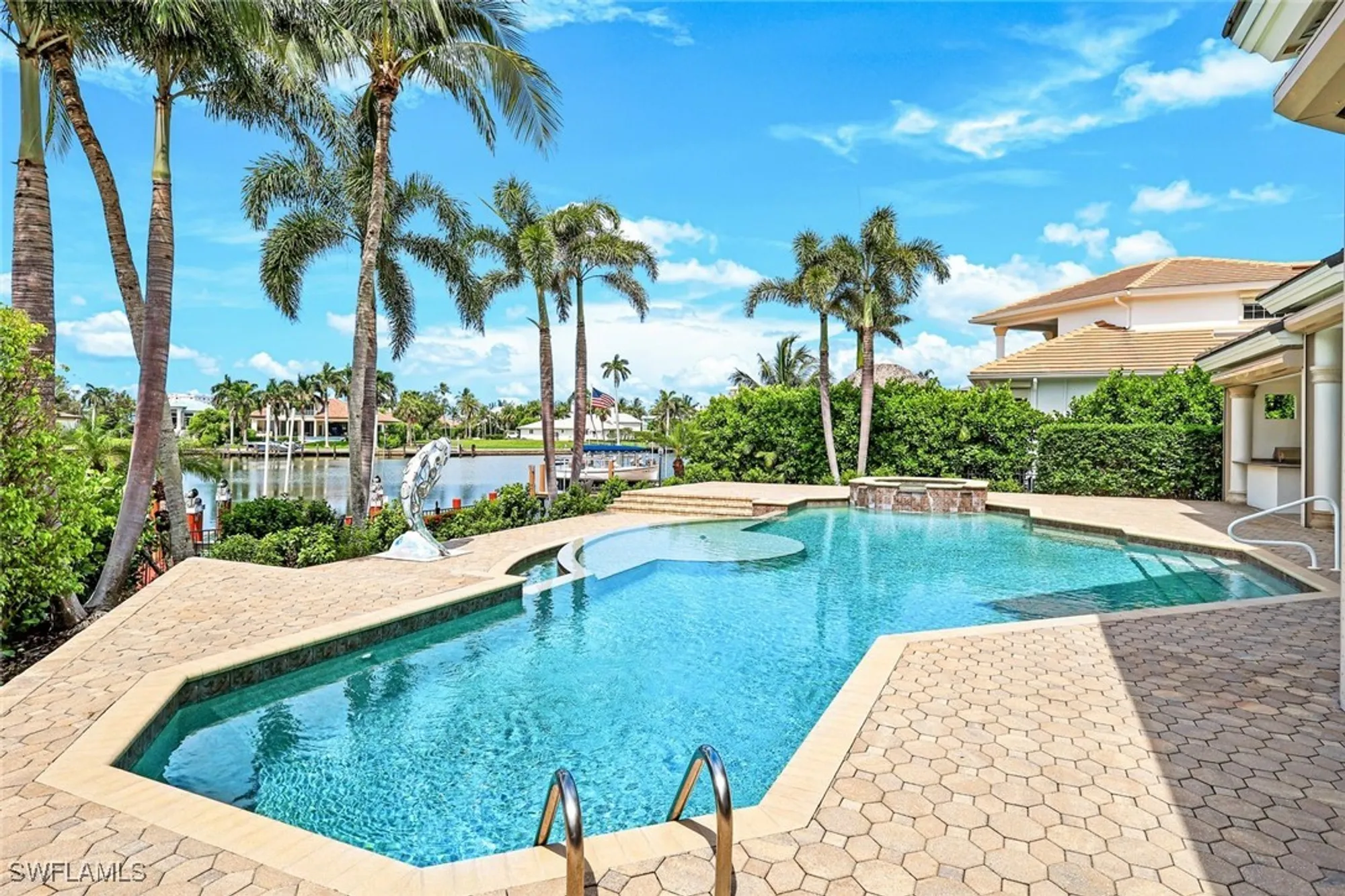 Property Slideshow image 21 of 43 | 384 mooring line dr, Naples, FL, 34102