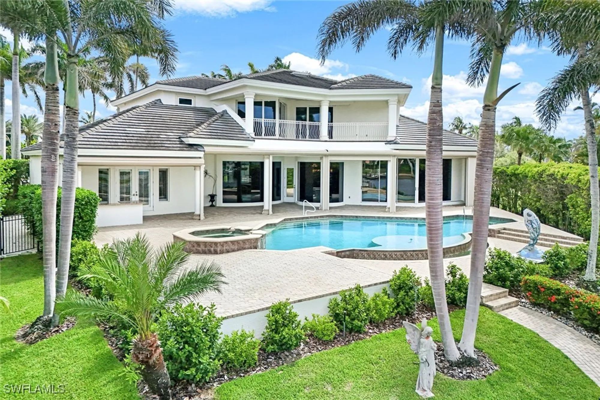 Property Slideshow image 3 of 43 | 384 mooring line dr, Naples, FL, 34102