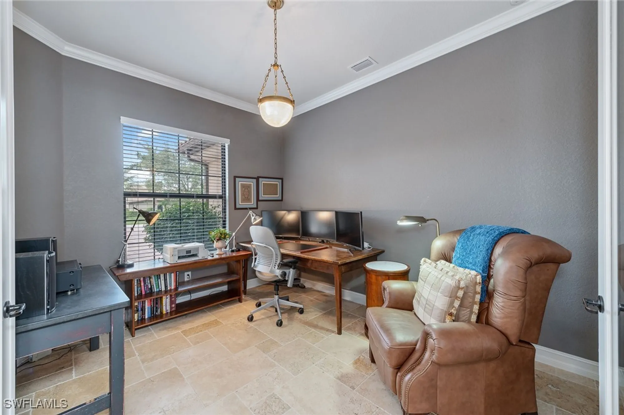 Property Slideshow image 17 of 50 | 3441 runaway ln, Naples, FL, 34114