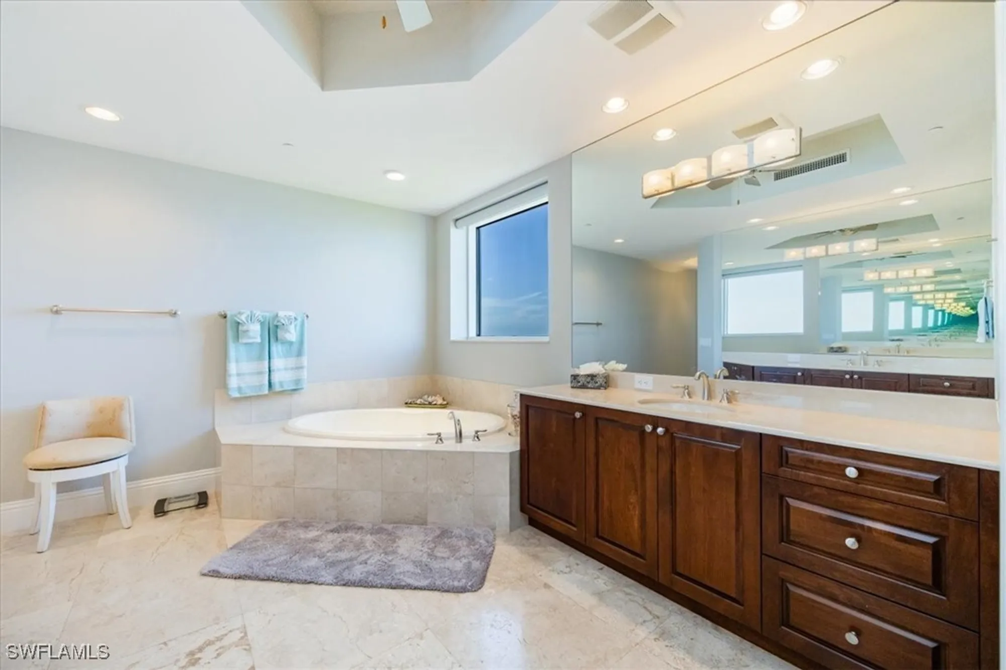 Property Slideshow image 18 of 28 | 4851 bonita bay blvd unit 2203, Bonita Springs, FL, 34134