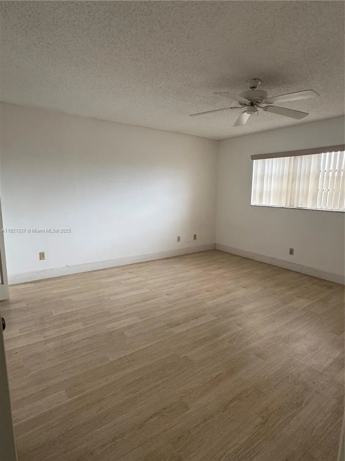 Property Slideshow image 18 of 33 | 5841 nw 61st ave apt 310, Tamarac, FL, 33319