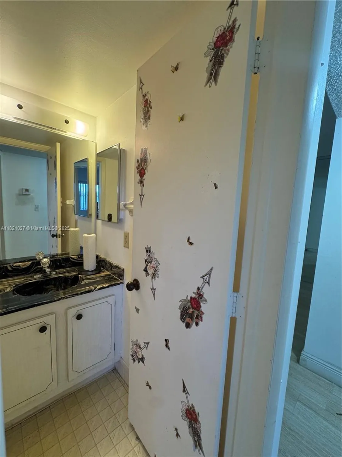 Property Slideshow image 11 of 33 | 5841 nw 61st ave apt 310, Tamarac, FL, 33319