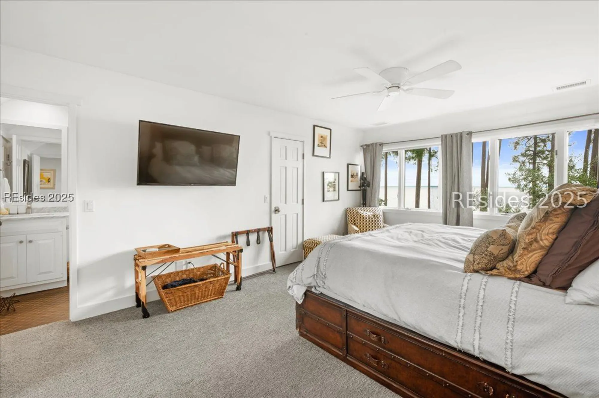 Property Slideshow image 29 of 49 | 24 china cockle ln, Hilton Head Island, SC, 29926