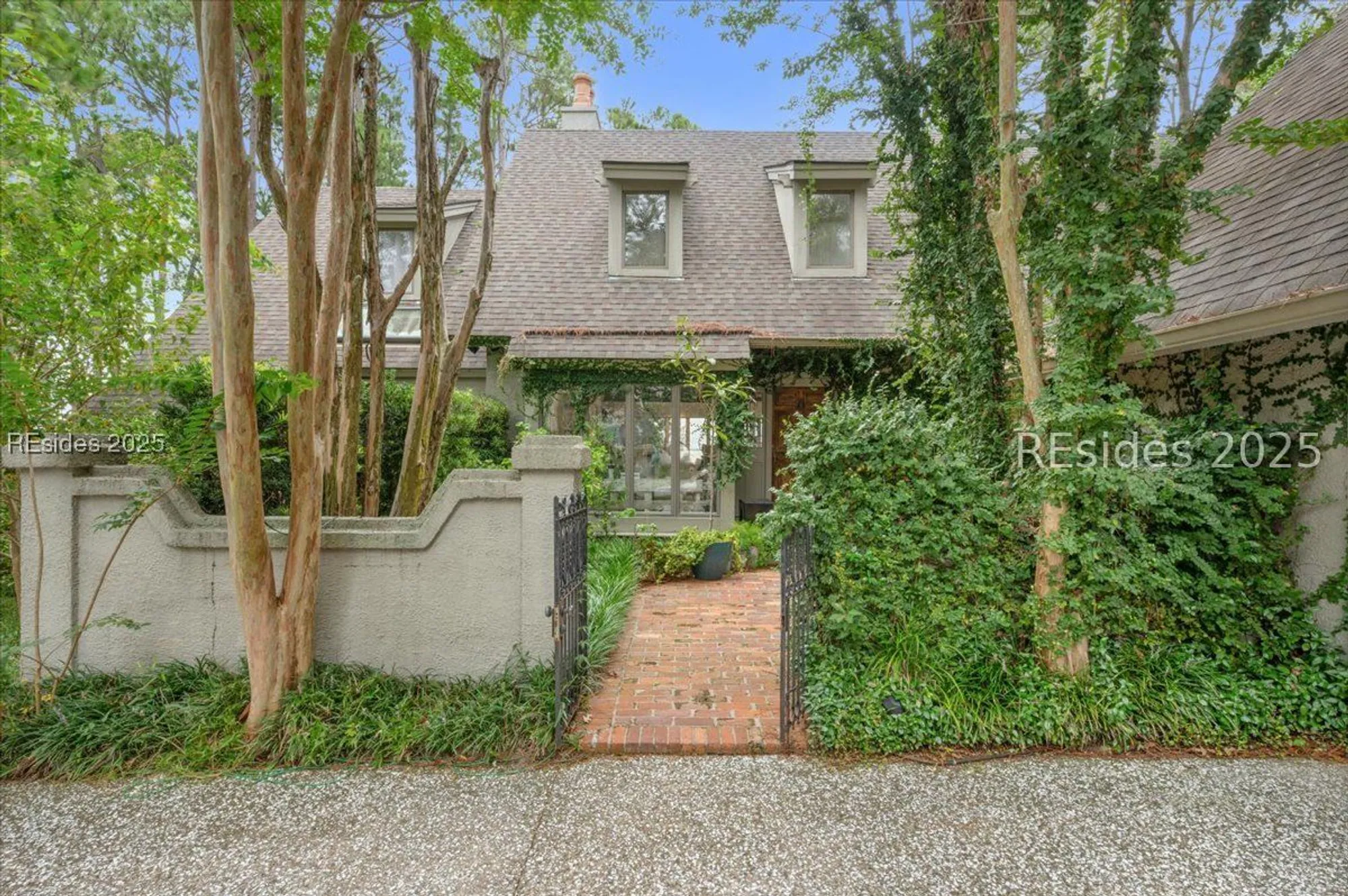 Property Slideshow image 2 of 49 | 24 china cockle ln, Hilton Head Island, SC, 29926