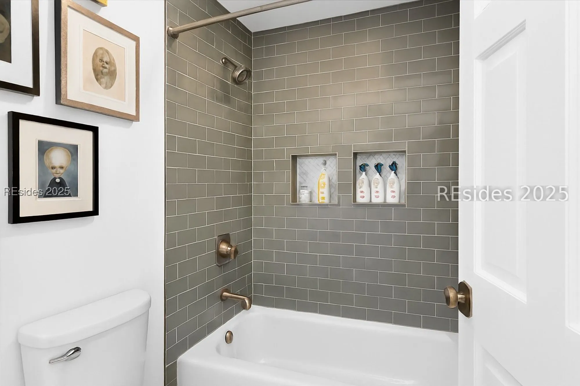 Property Slideshow image 36 of 49 | 24 china cockle ln, Hilton Head Island, SC, 29926