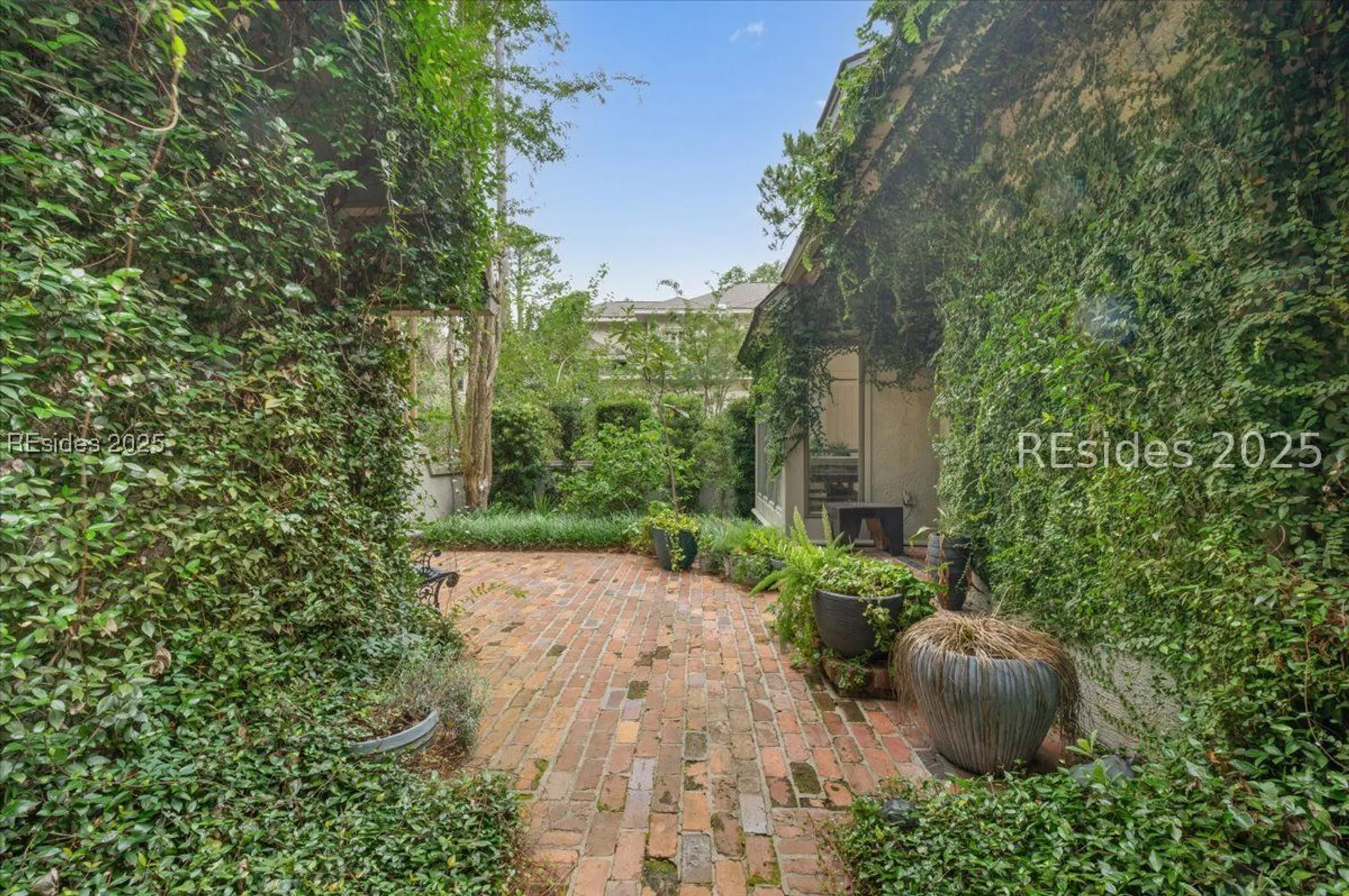 Property Slideshow image 39 of 49 | 24 china cockle ln, Hilton Head Island, SC, 29926