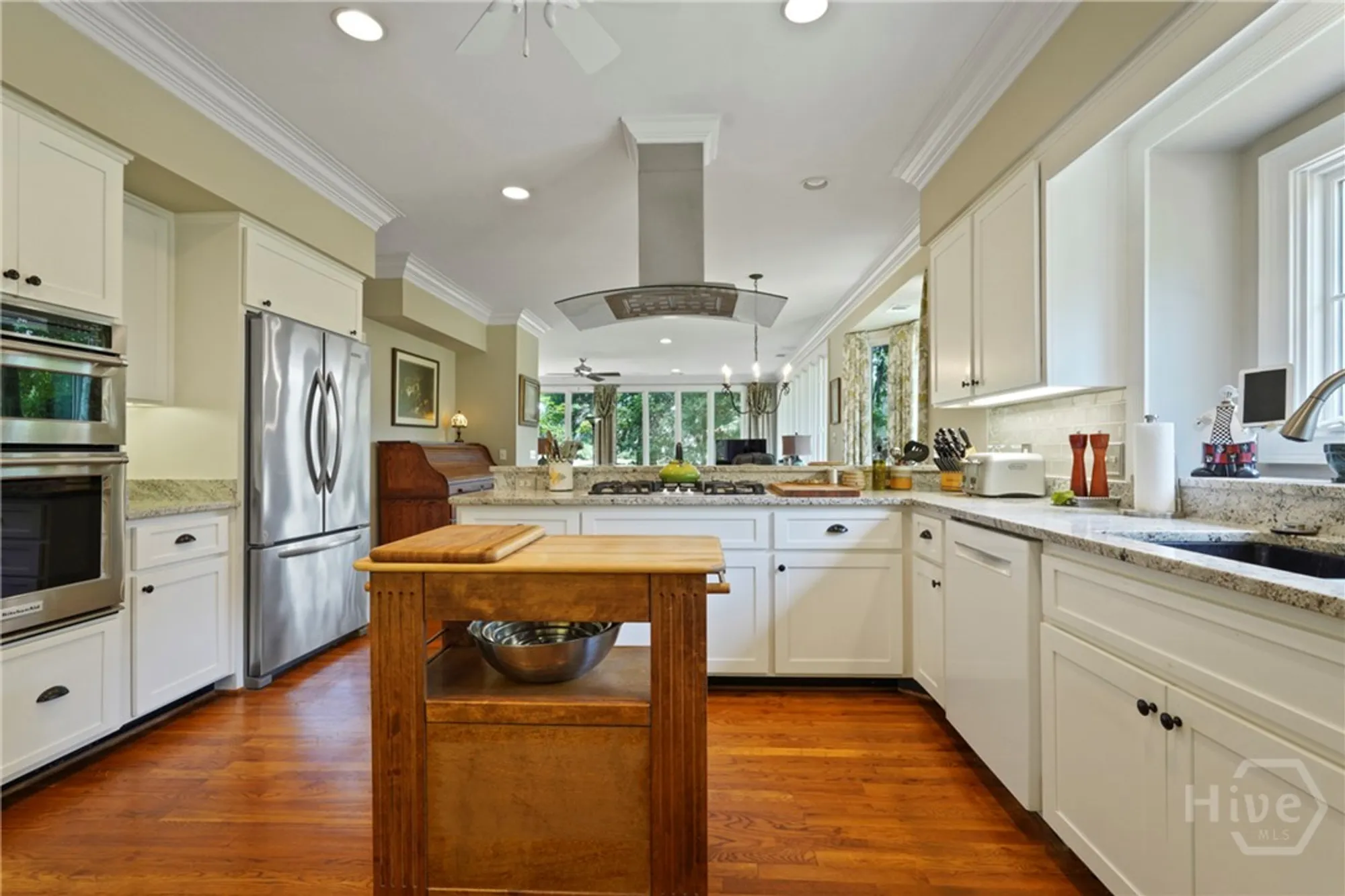 Property Slideshow image 15 of 49 | 36 shellwind dr, Savannah, GA, 31411