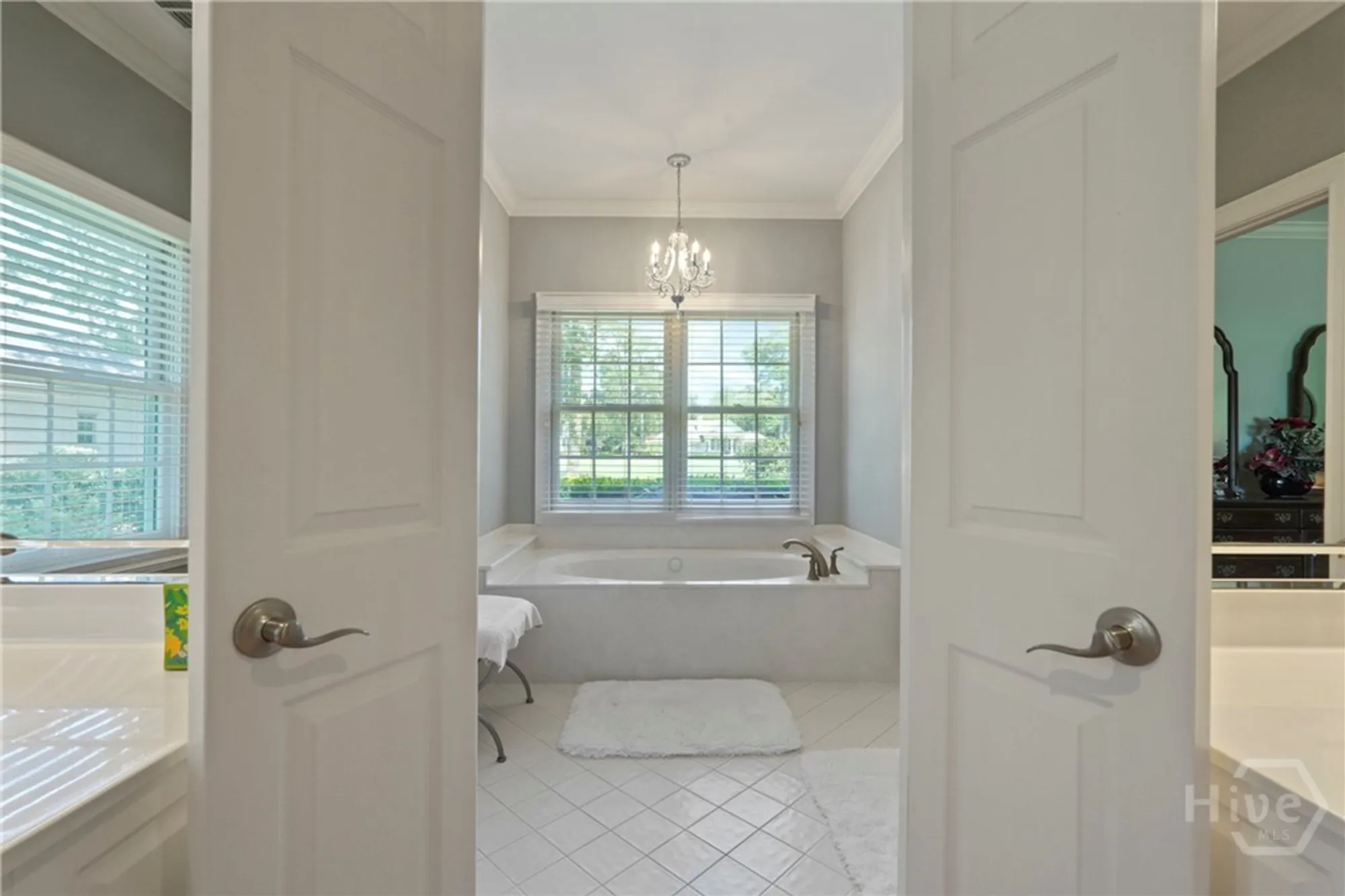 Property Slideshow image 43 of 49 | 36 shellwind dr, Savannah, GA, 31411