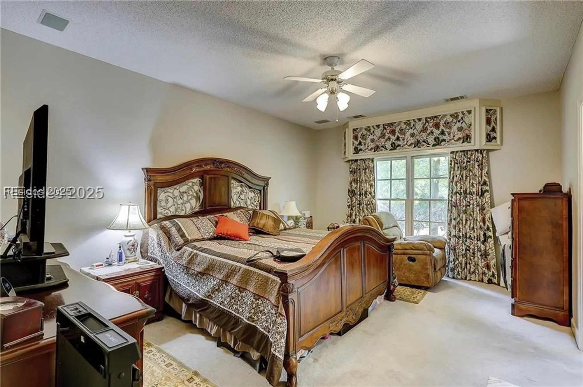 Property Slideshow image 29 of 48 | 5 honey locust cir, Hilton Head Island, SC, 29926