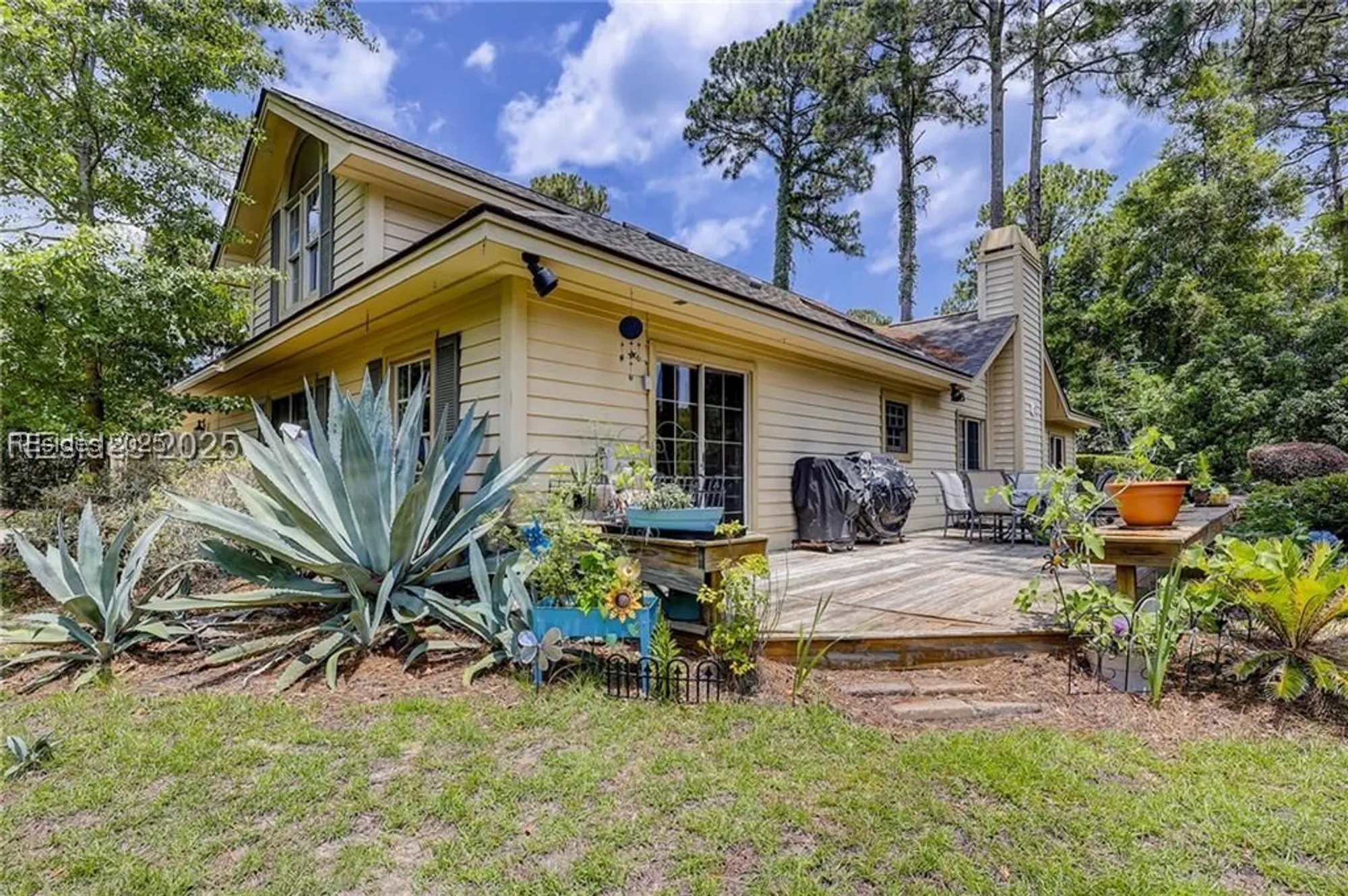 Property Slideshow image 3 of 48 | 5 honey locust cir, Hilton Head Island, SC, 29926