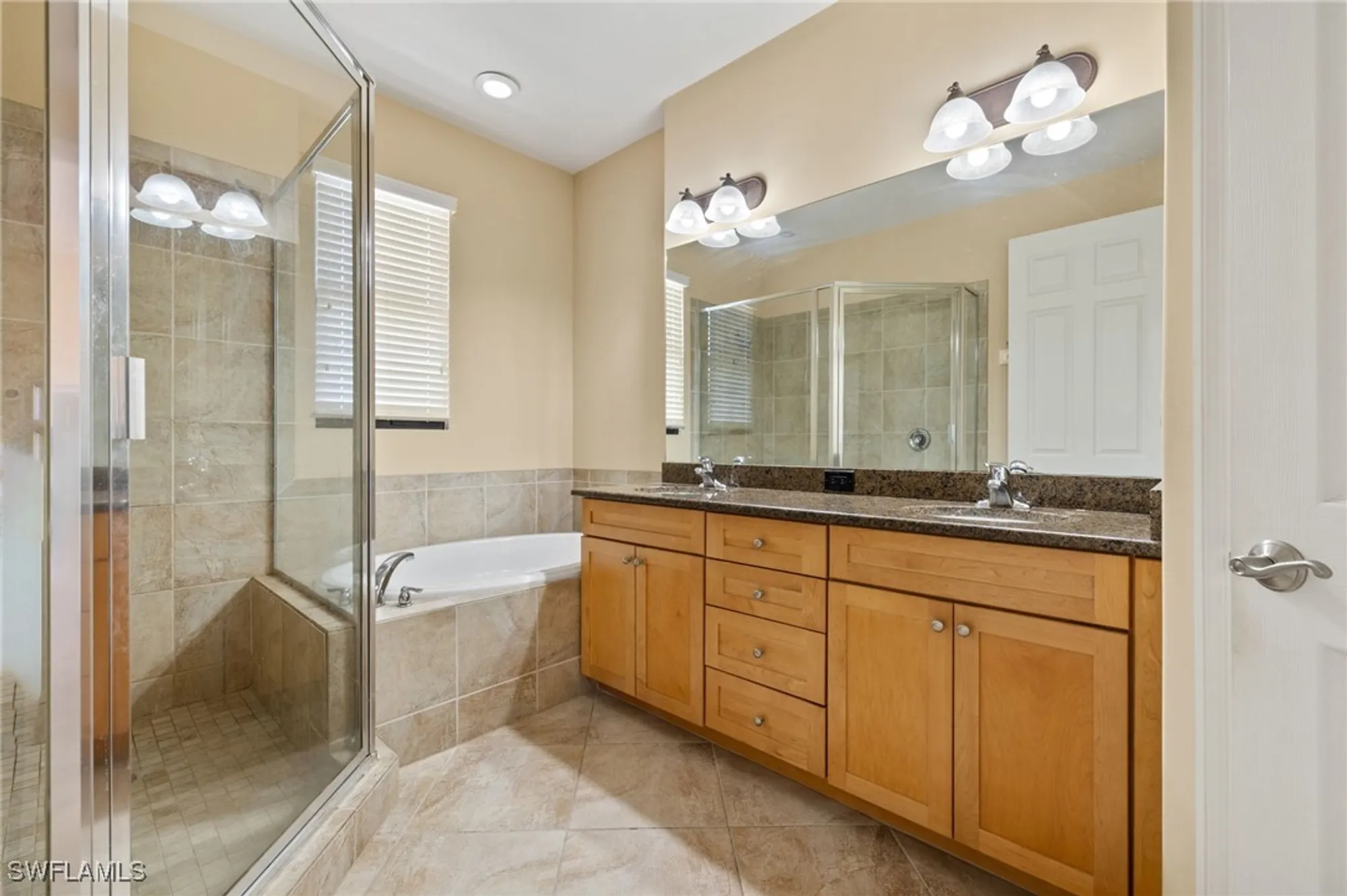 Property Slideshow image 16 of 39 | 11999 palba way 6405, Fort Myers, FL, 33912