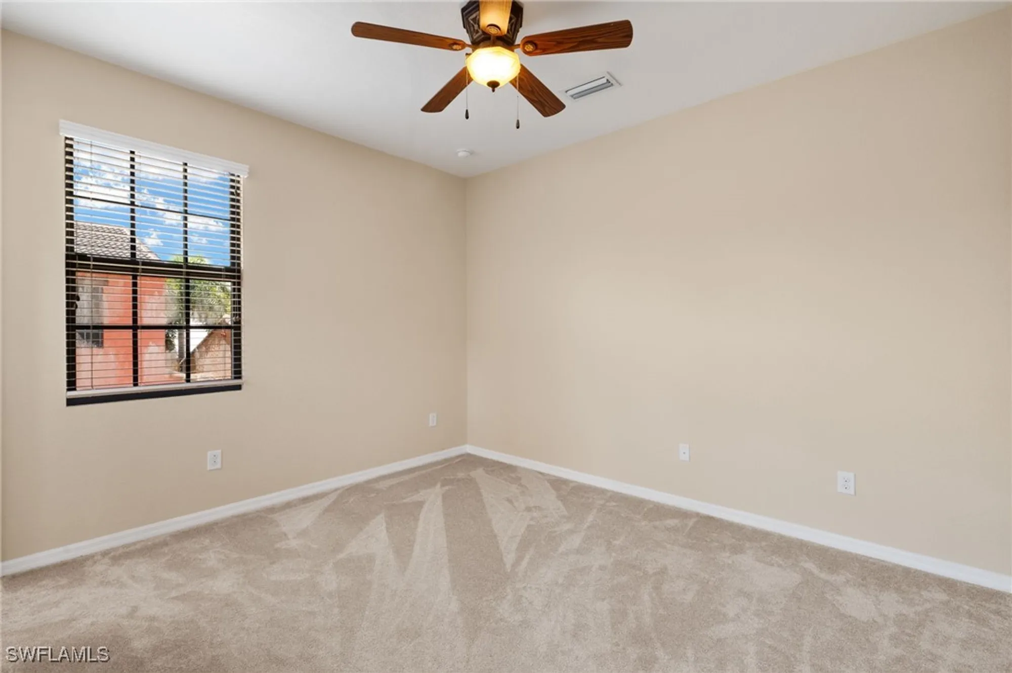 Property Slideshow image 17 of 39 | 11999 palba way 6405, Fort Myers, FL, 33912