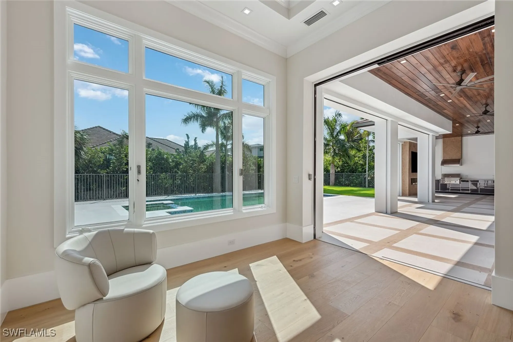 Property Slideshow image 11 of 37 | 3280 crayton rd, Naples, FL, 34103