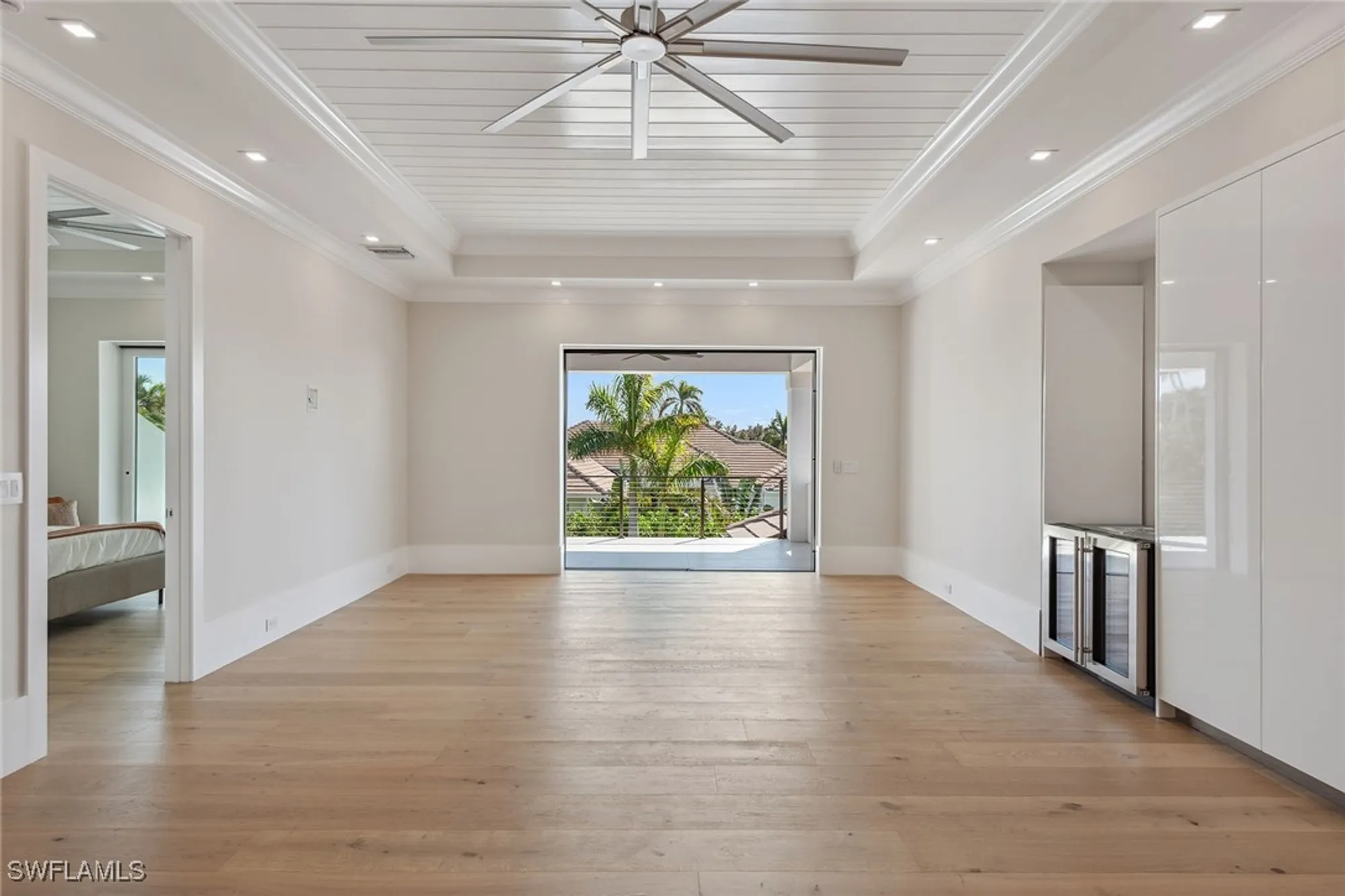 Property Slideshow image 20 of 37 | 3280 crayton rd, Naples, FL, 34103