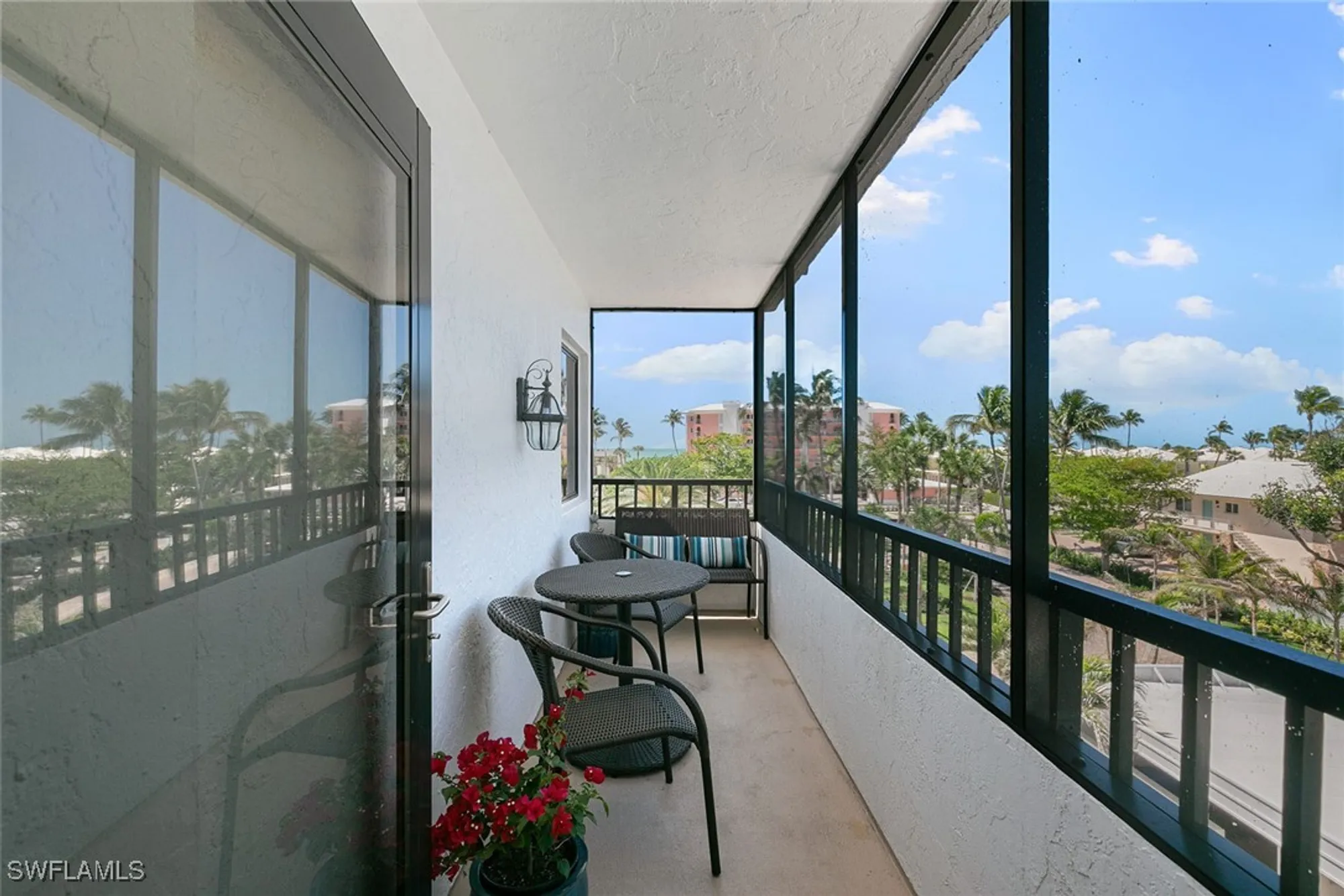 Property Slideshow image 27 of 49 | 2400 gulf shore blvd 305, Naples, FL, 34103