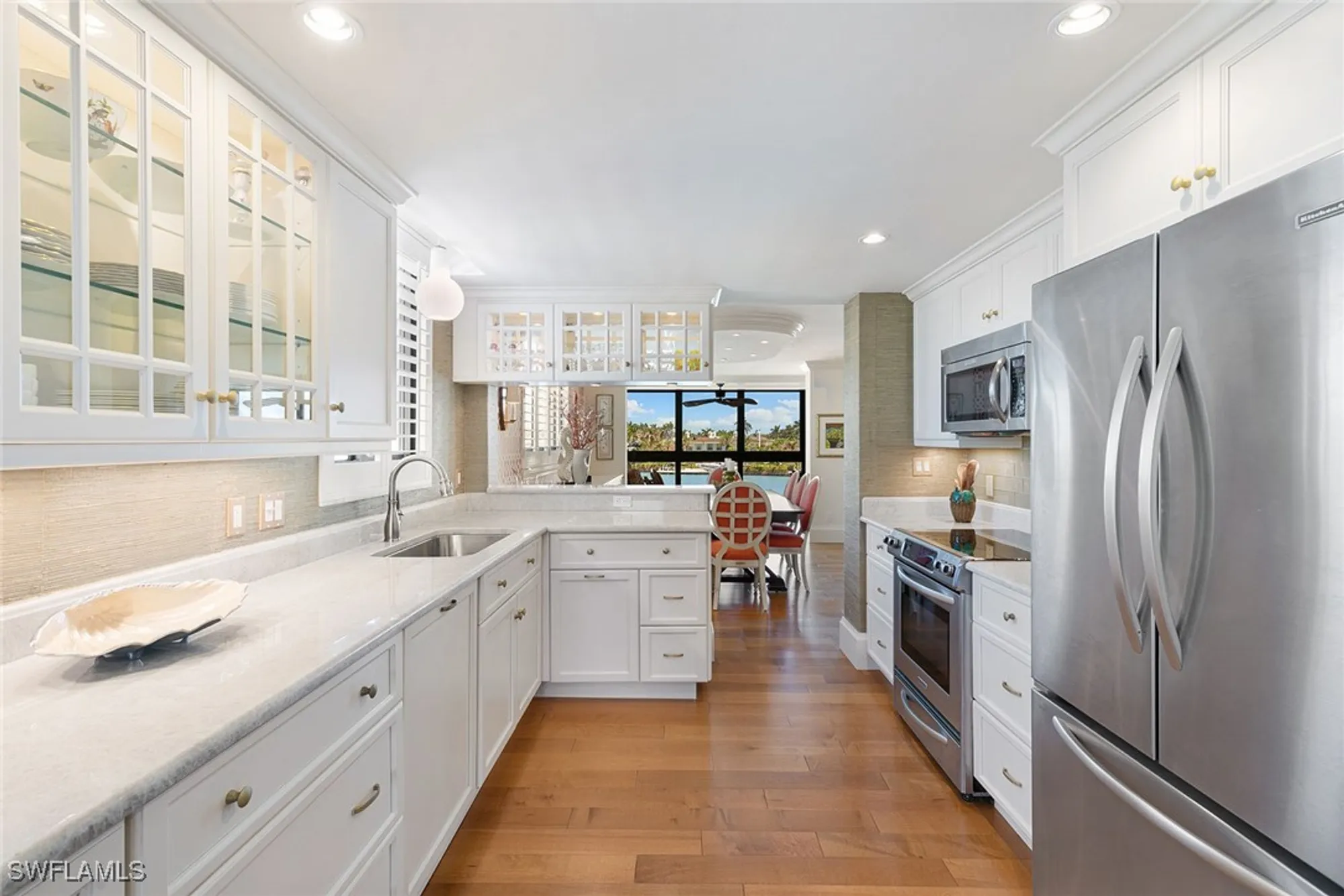 Property Slideshow image 5 of 49 | 2400 gulf shore blvd 305, Naples, FL, 34103