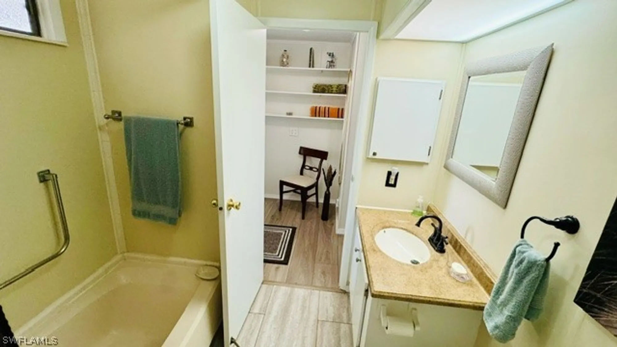 Property Slideshow image 17 of 47 | 5502 harbor ln, North Fort Myers, FL, 33917