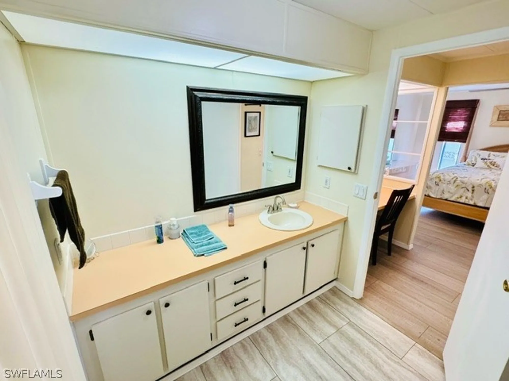 Property Slideshow image 11 of 47 | 5502 harbor ln, North Fort Myers, FL, 33917