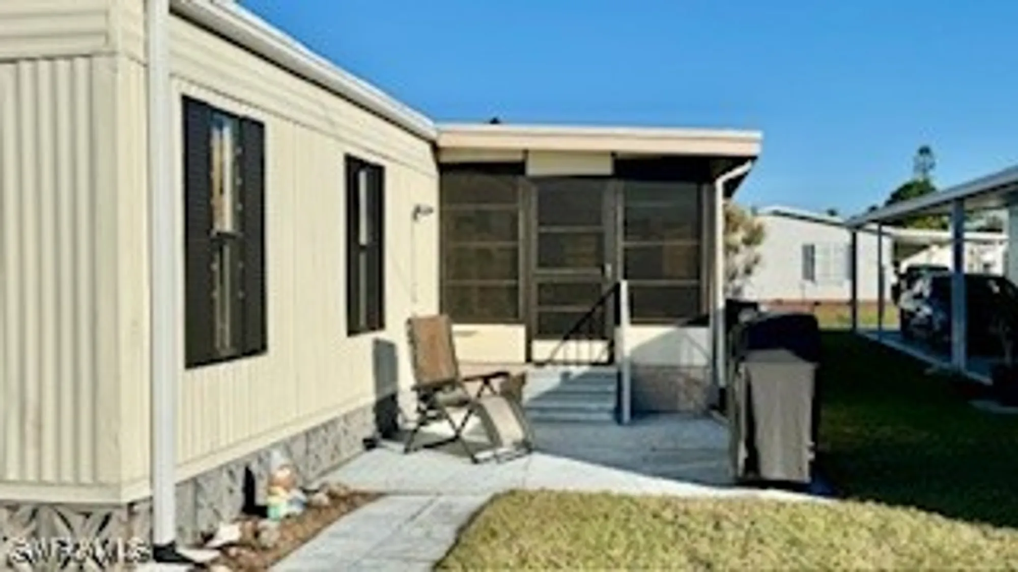 Property Slideshow image 28 of 47 | 5502 harbor ln, North Fort Myers, FL, 33917