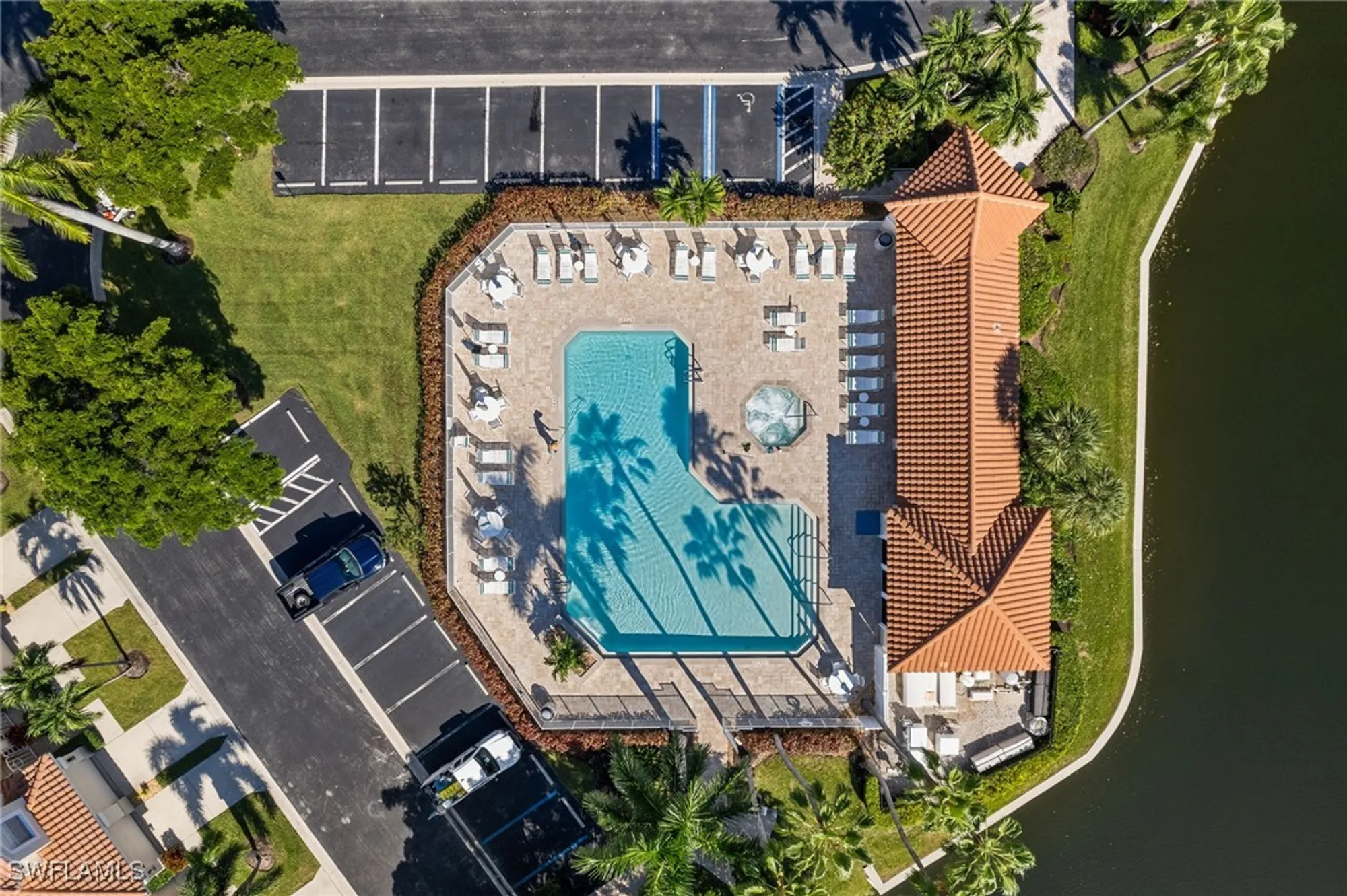 Property Slideshow image 28 of 47 | 11271 jacana ct 1706, Fort Myers, FL, 33908