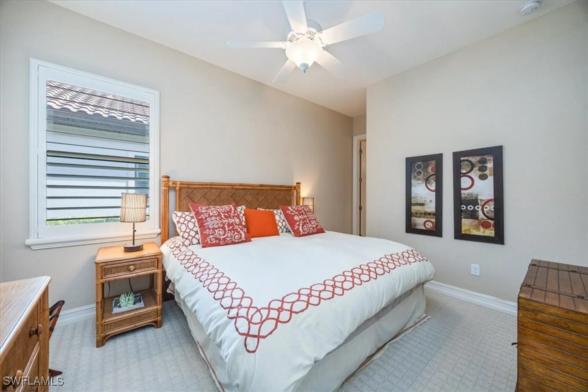 Property Slideshow image 16 of 25 | 6504 costa cir, Naples, FL, 34113