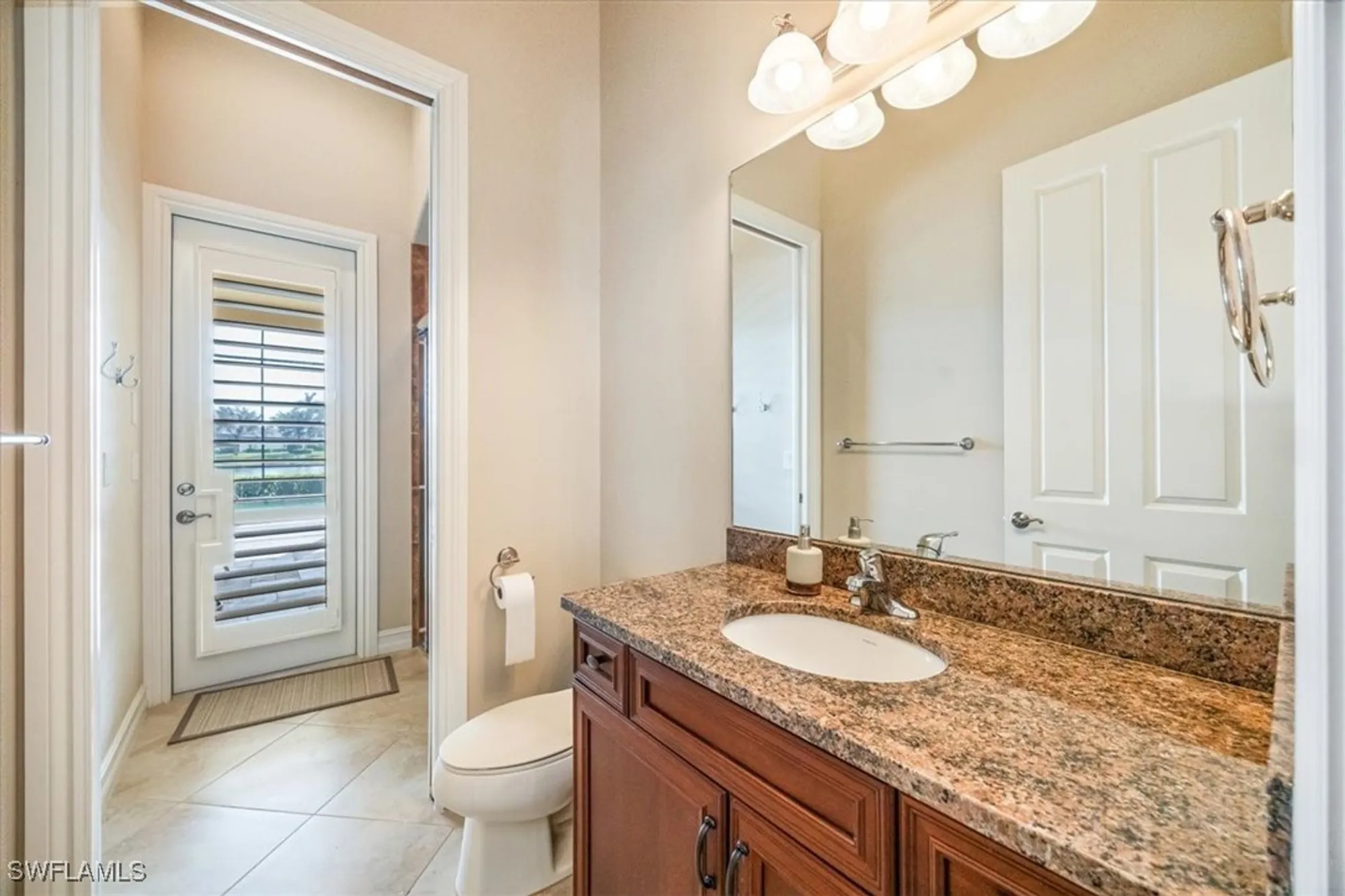 Property Slideshow image 19 of 25 | 6504 costa cir, Naples, FL, 34113