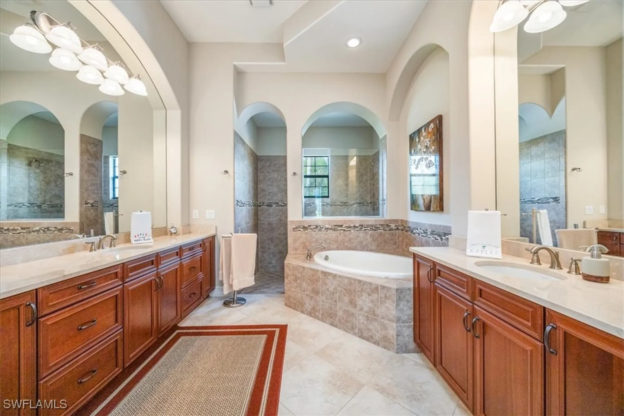 Property Slideshow image 12 of 25 | 6504 costa cir, Naples, FL, 34113
