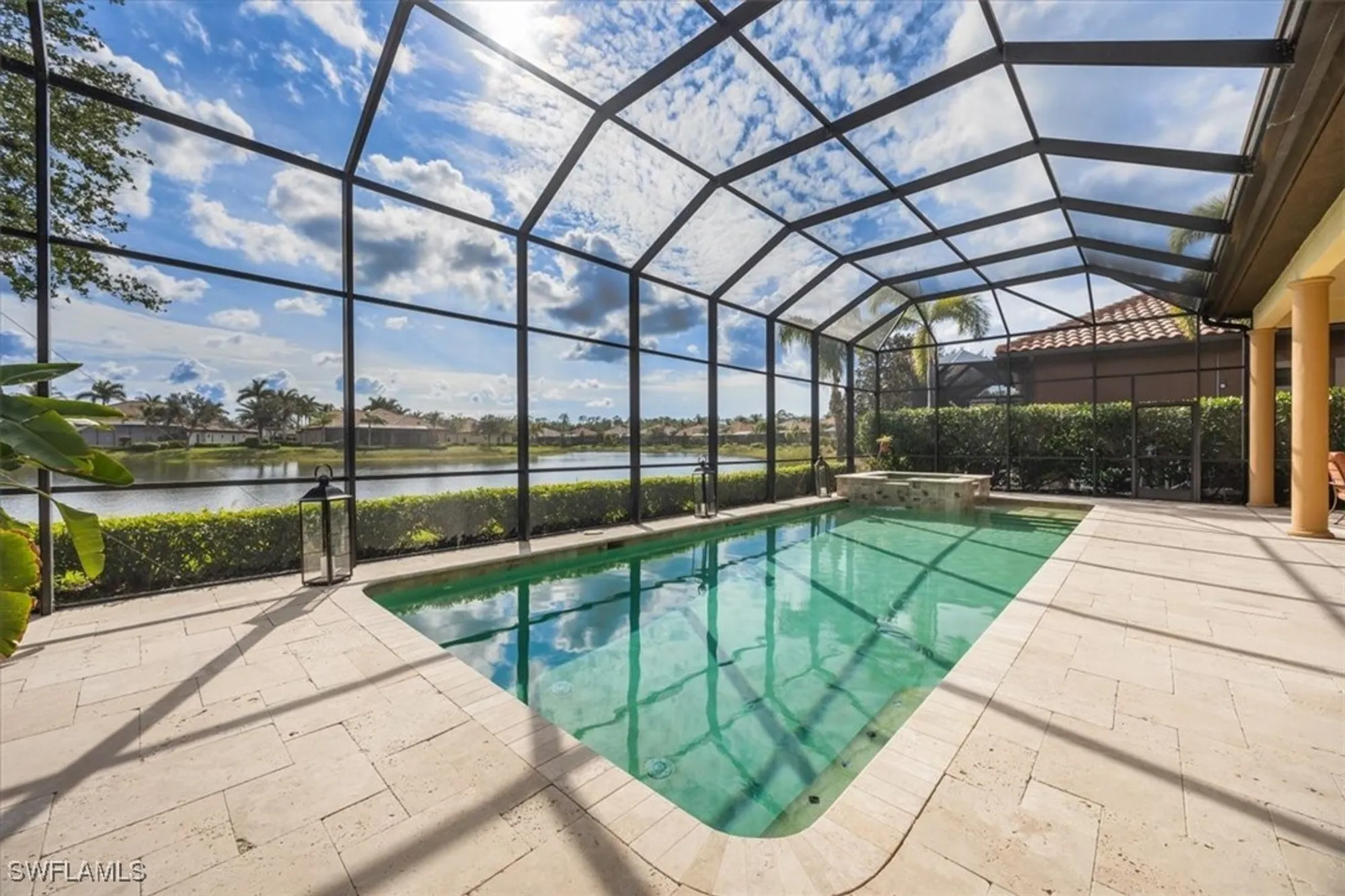 Property Slideshow image 23 of 25 | 6504 costa cir, Naples, FL, 34113