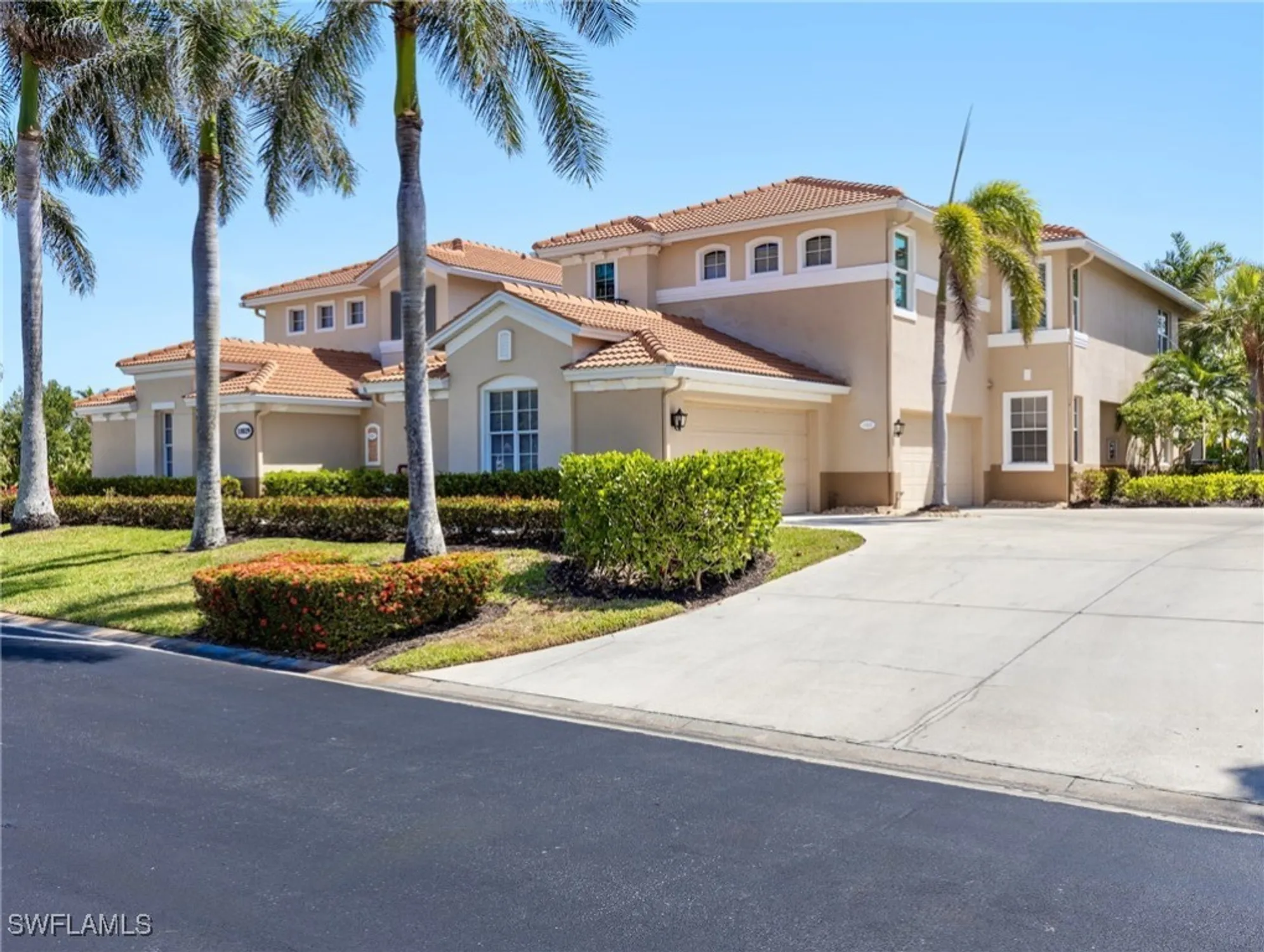 Property Slideshow image 42 of 50 | 11029 harbour yacht ct unit 102, Fort Myers, FL, 33908