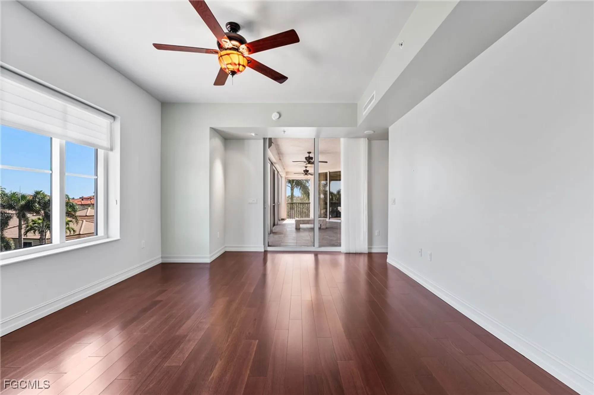 Property Slideshow image 29 of 50 | 14270 royal harbour ct 323, Fort Myers, FL, 33908