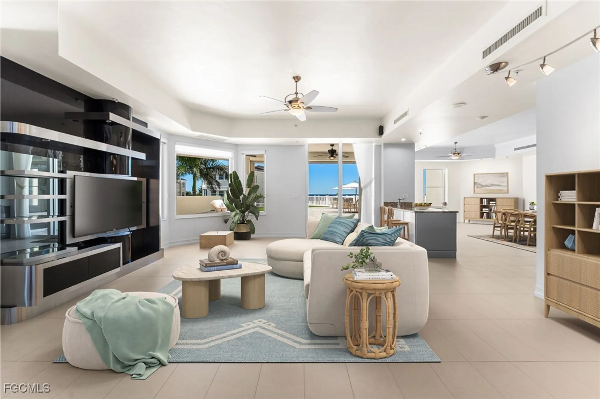 Property Slideshow image 8 of 50 | 14270 royal harbour ct 323, Fort Myers, FL, 33908